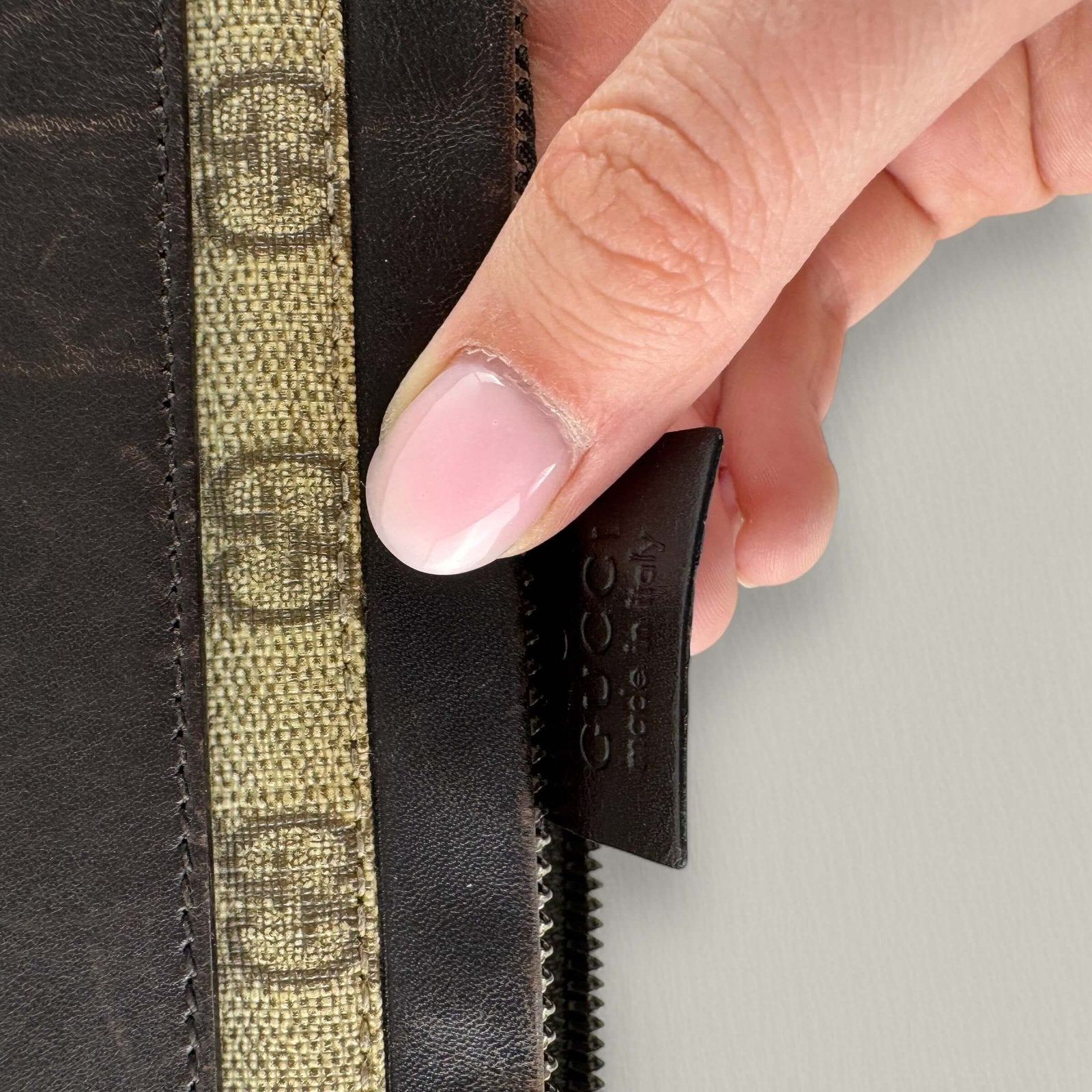 Authentic Gucci pouch clutch