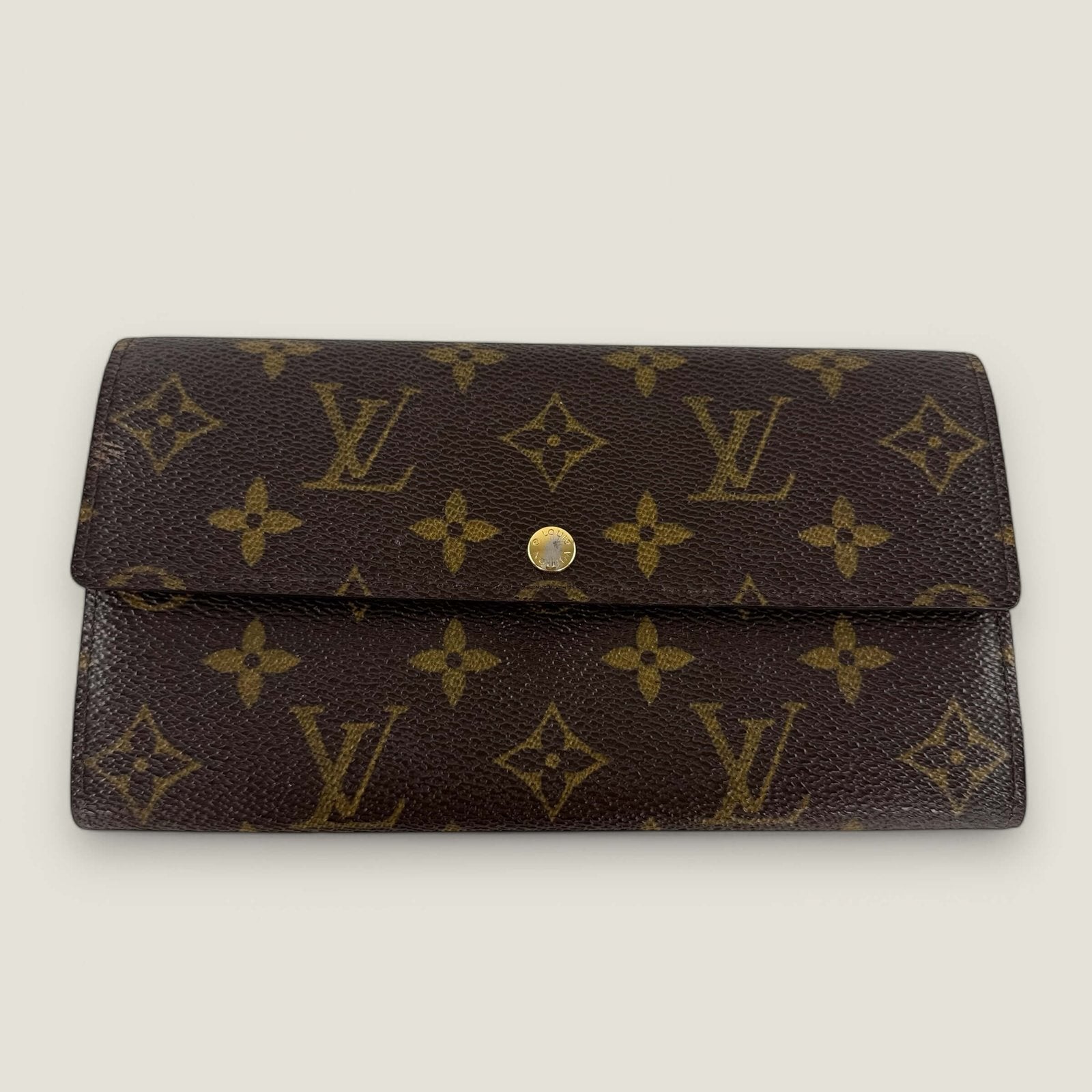 Authentic Louis Vuitton wallet Sarah