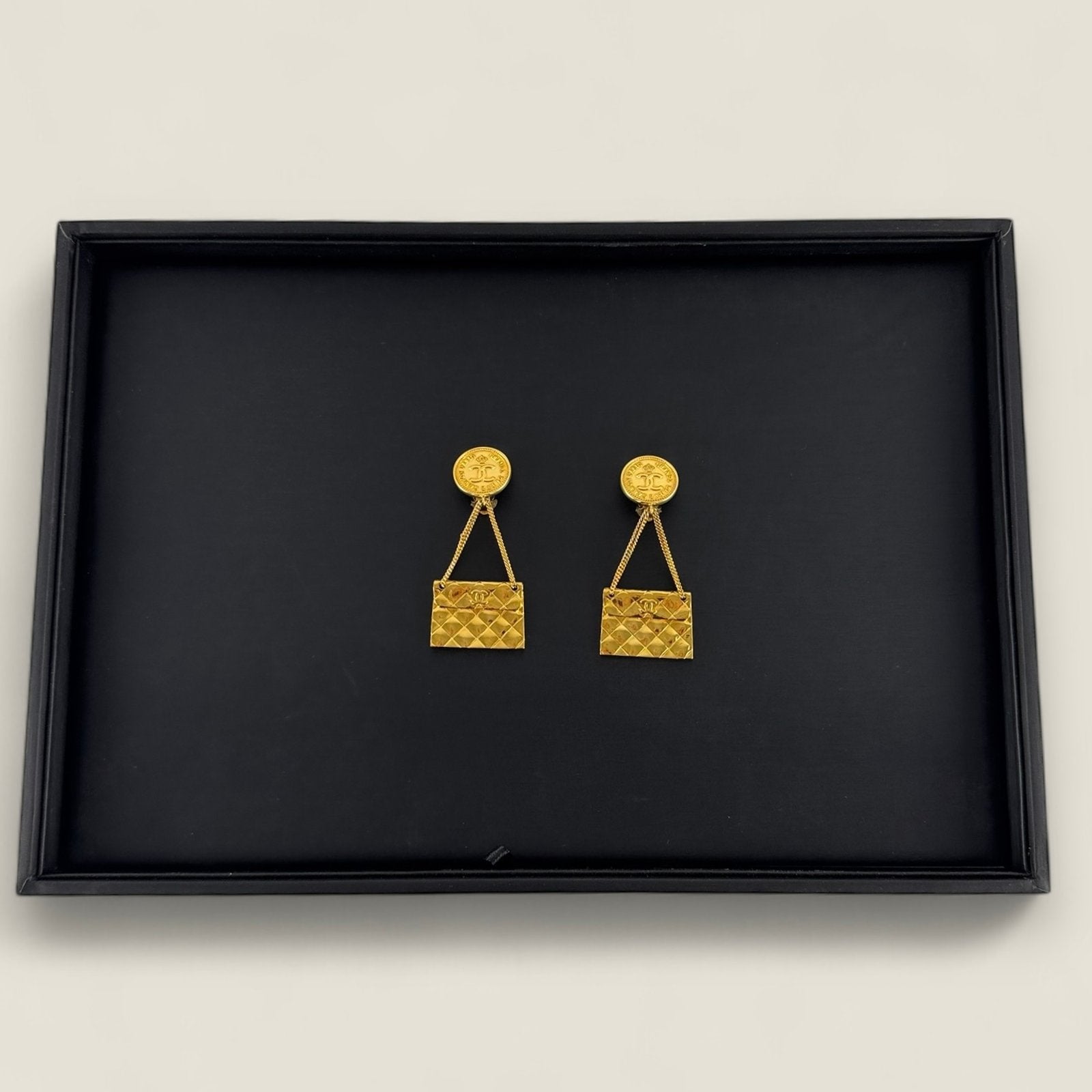 Authentieke vintage Chanel handtasjes 90s