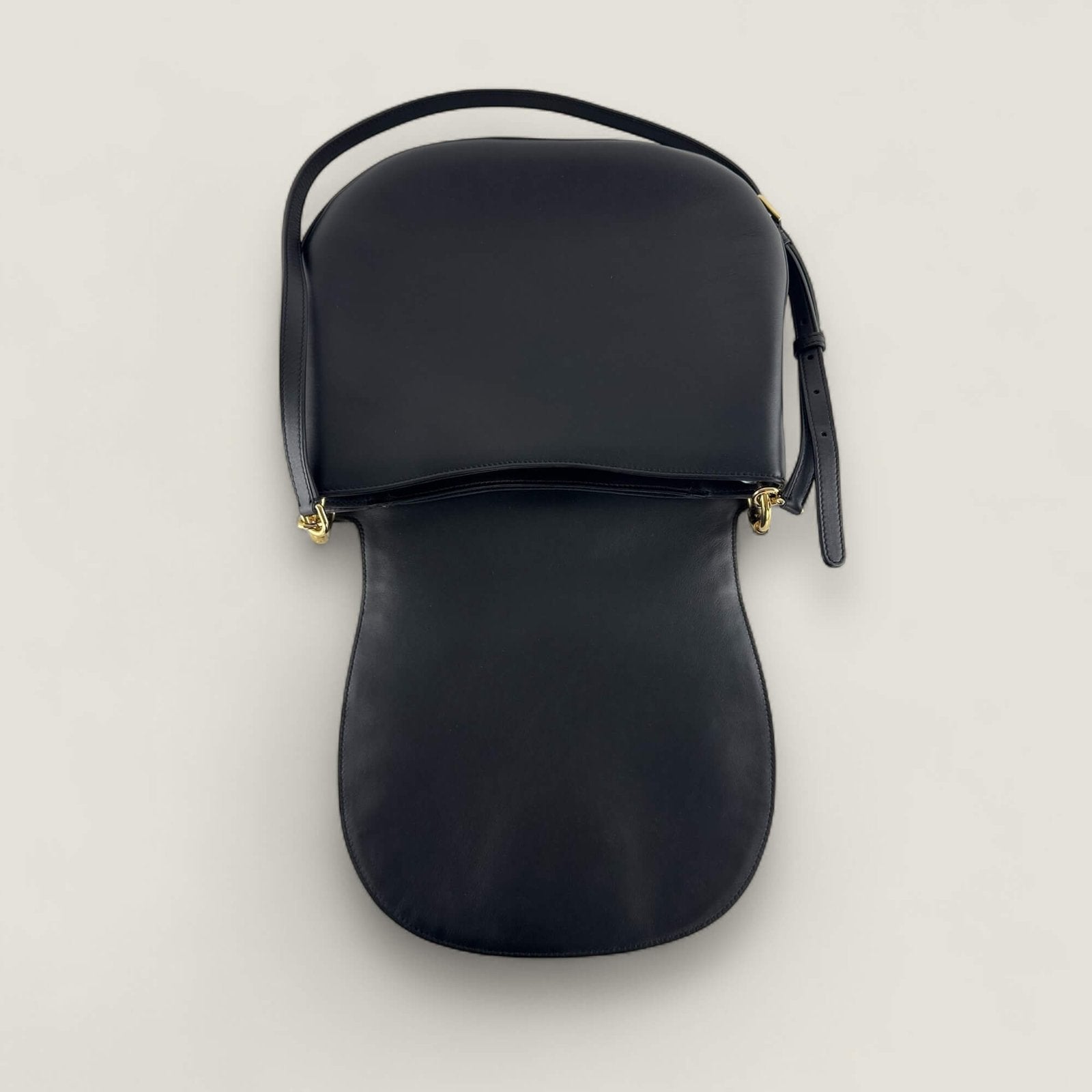 Inside original pre-owned Dolce & Gabbana shoulder bag black leather