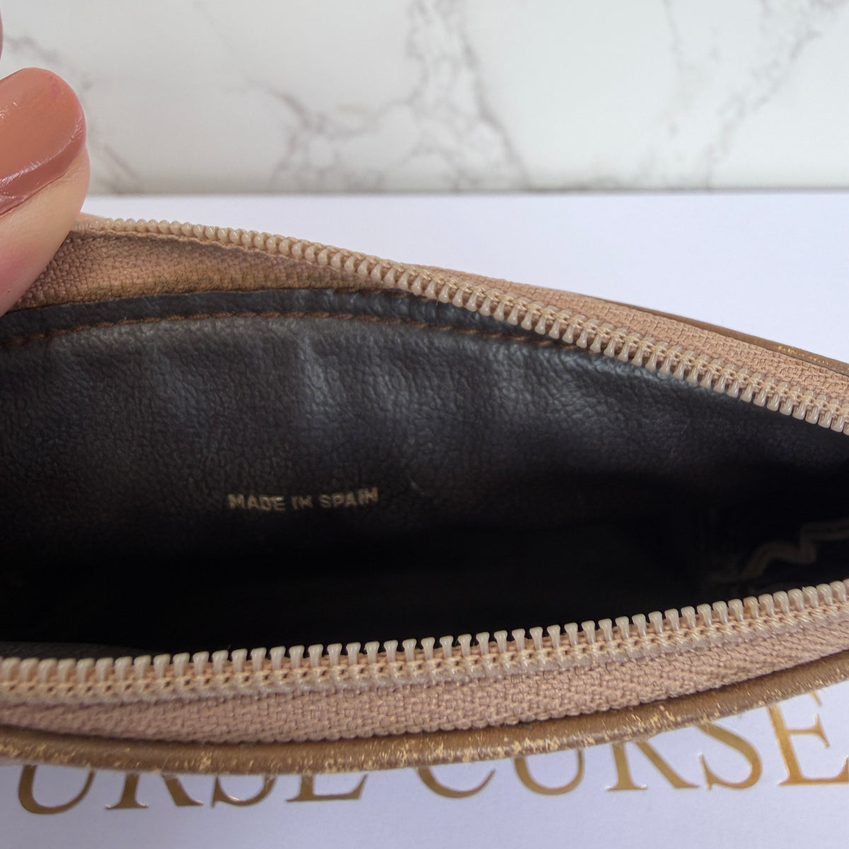 Binnenkant authentieke Dior make up tasje vintage