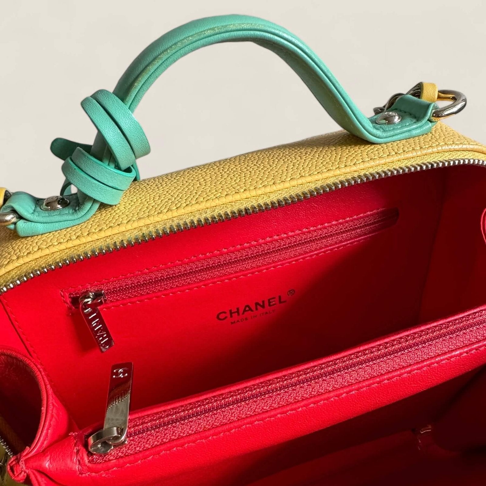 Chanel Filigree vanity preloved 2019