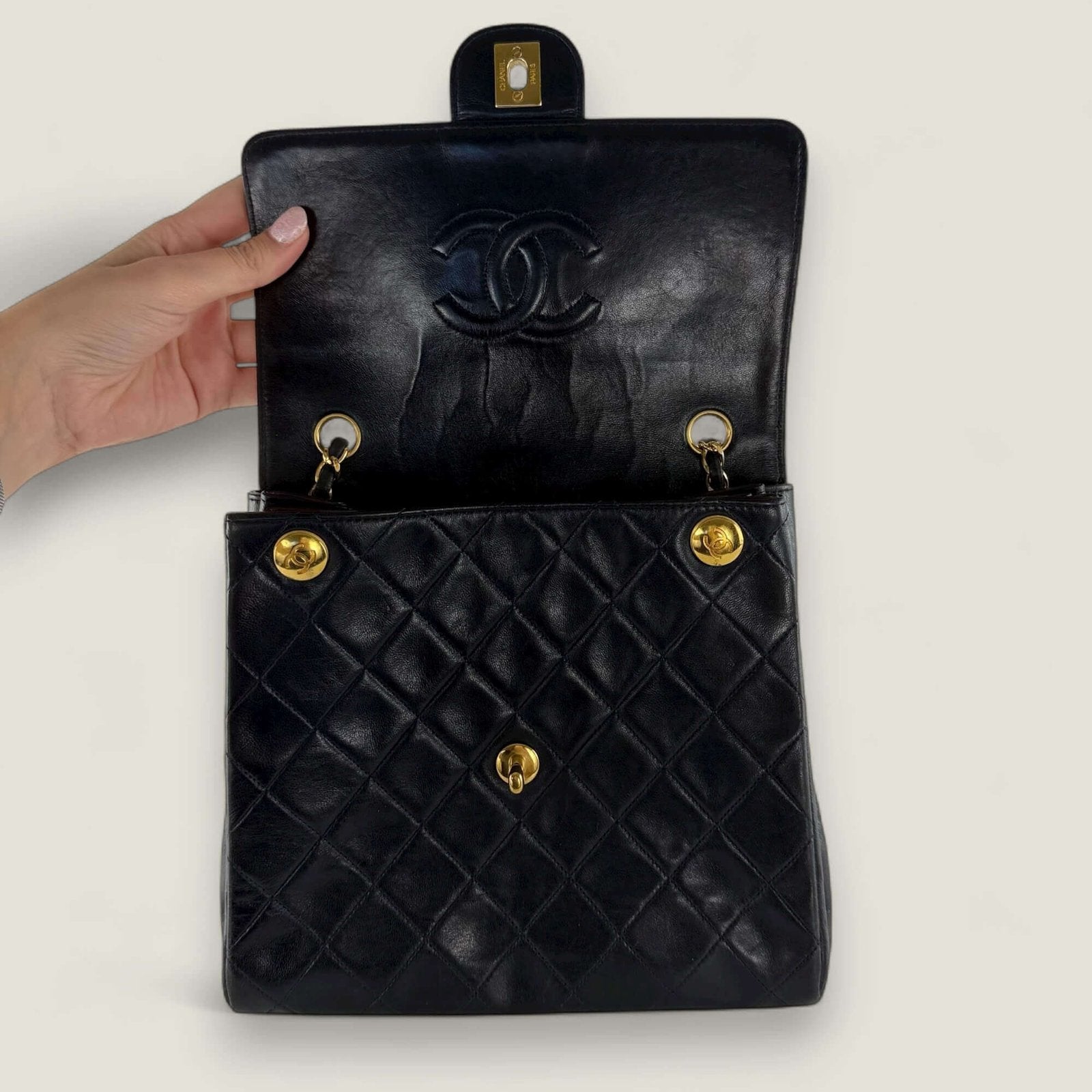 Chanel Quilted bag dark blue pre-owned