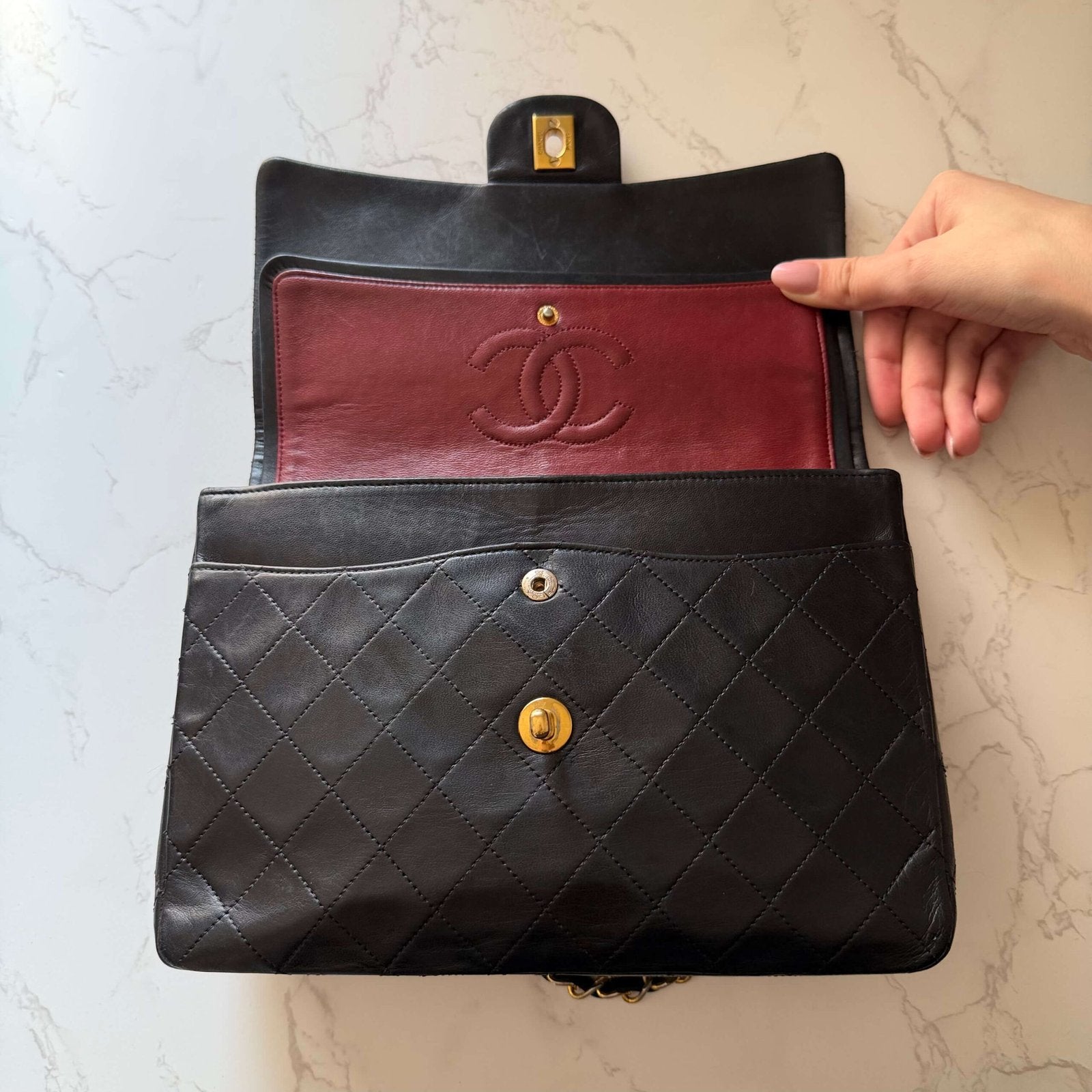 Chanel medium flap authentic