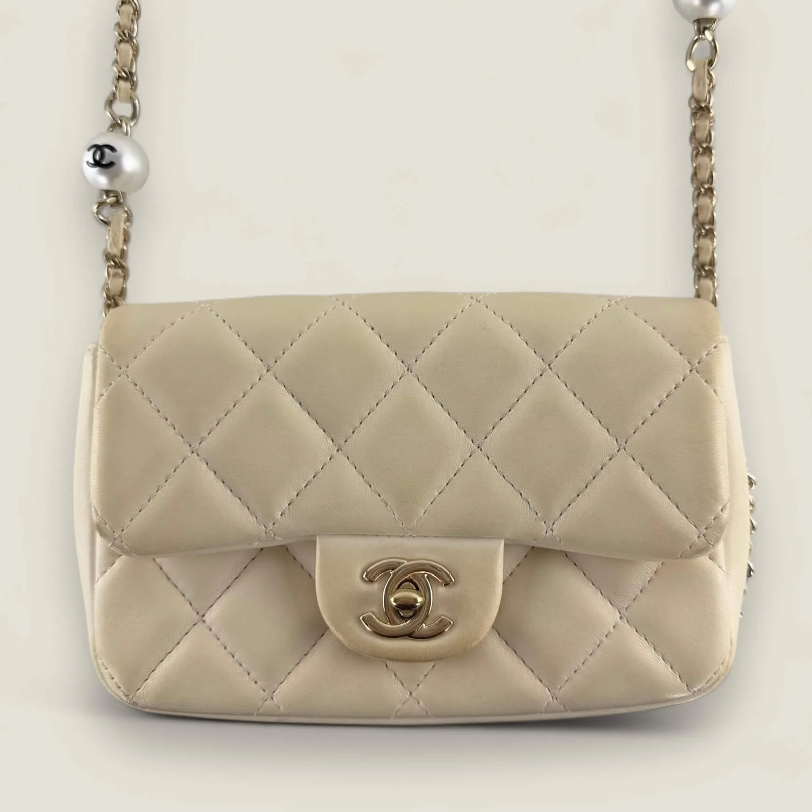 Chanel my precious pearls chain single flap bag