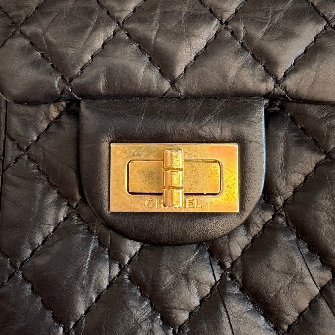 Chanel reissue noir mademoiselle lock