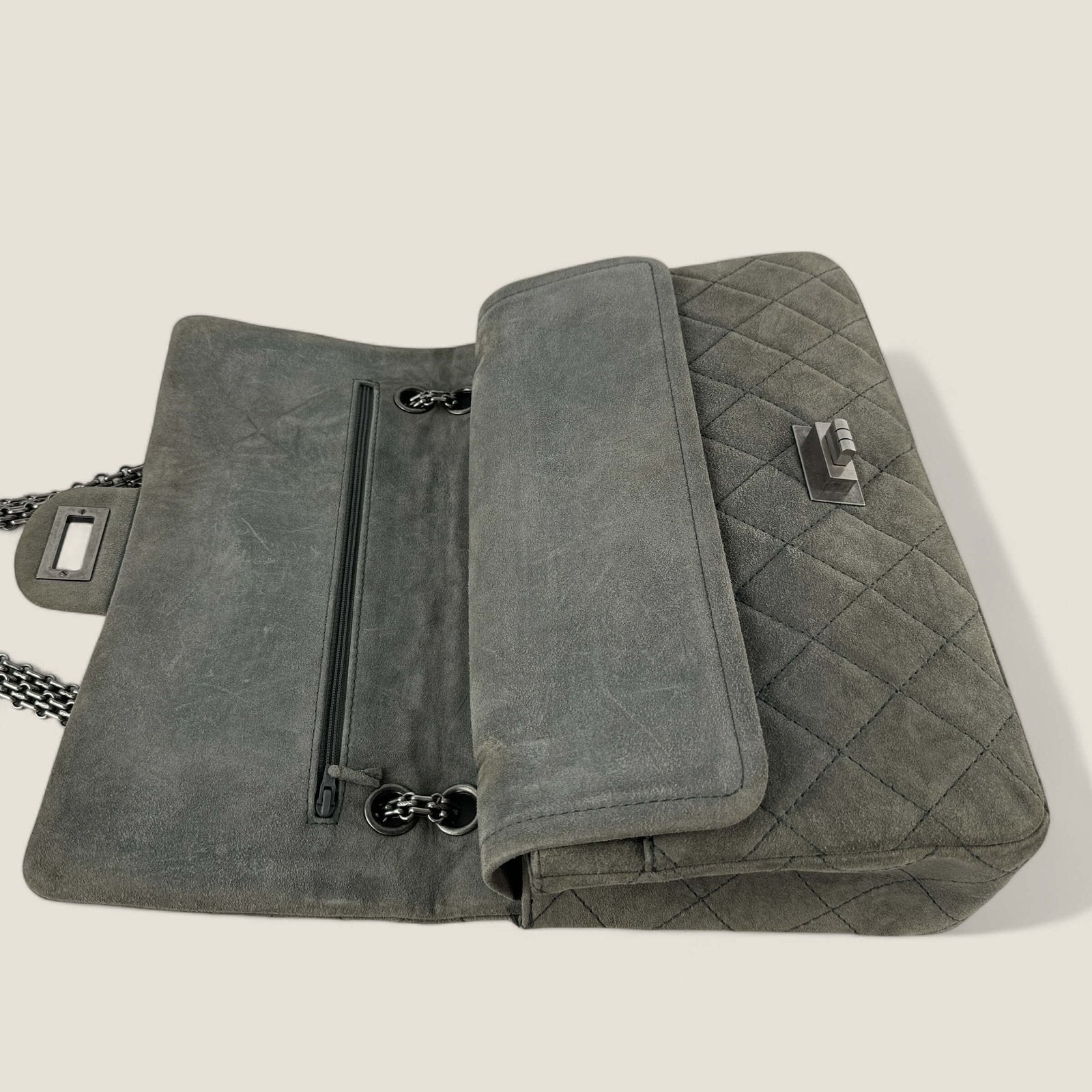 Chanel shoulder bag 2.55 reissue 227 grey