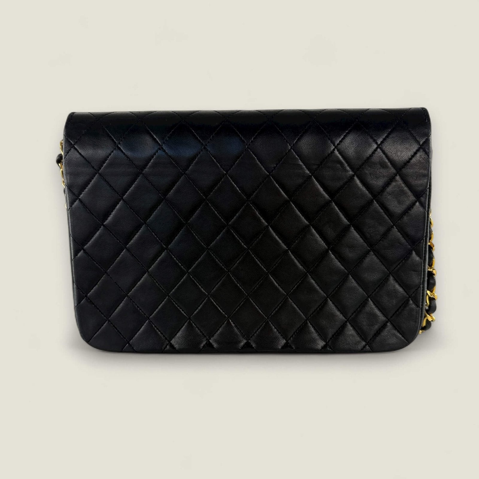 Chanel vintage matelasse single flap achterkant