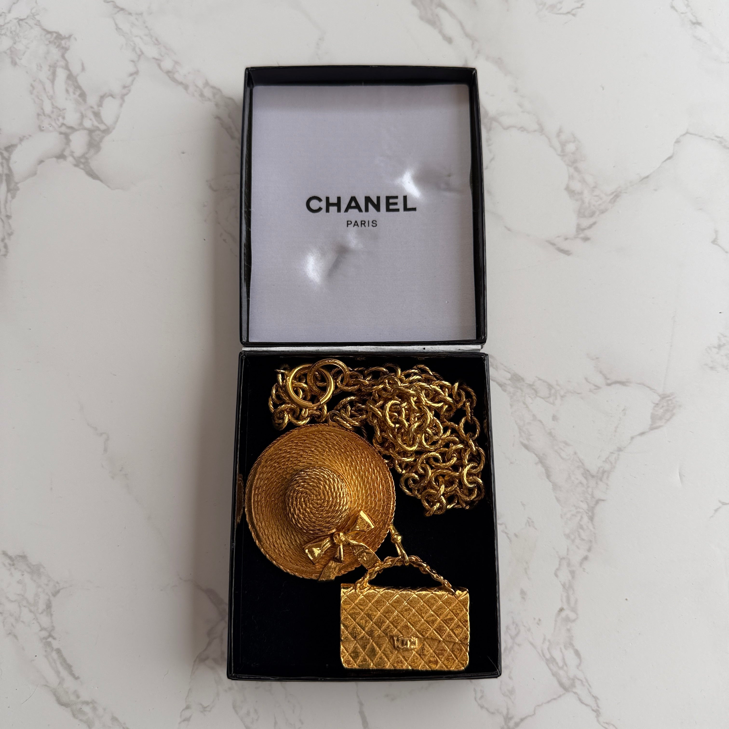 Chanel vintage necklace classic flap bag and head 24k goldplated