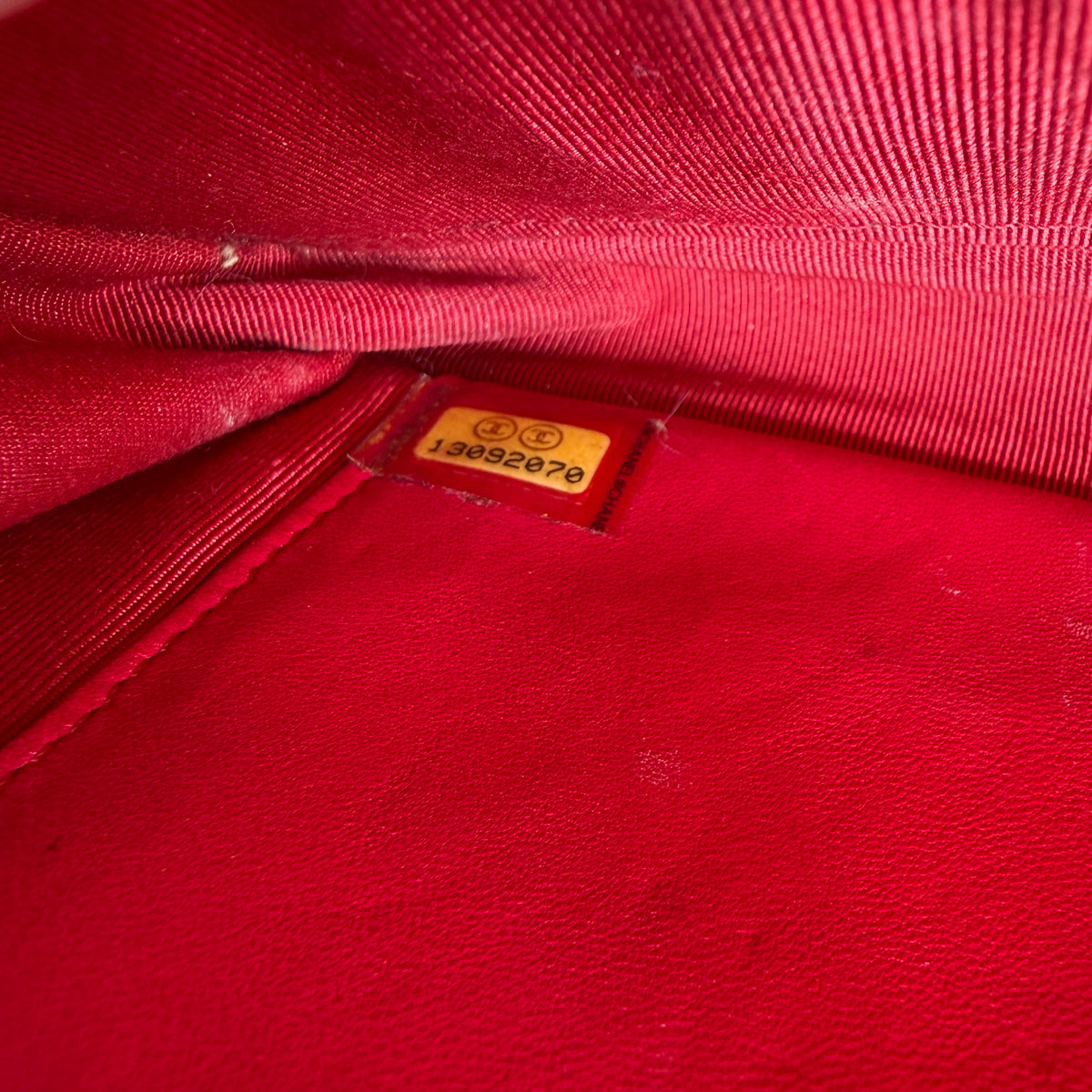 Chanel wallet on chain serienummer