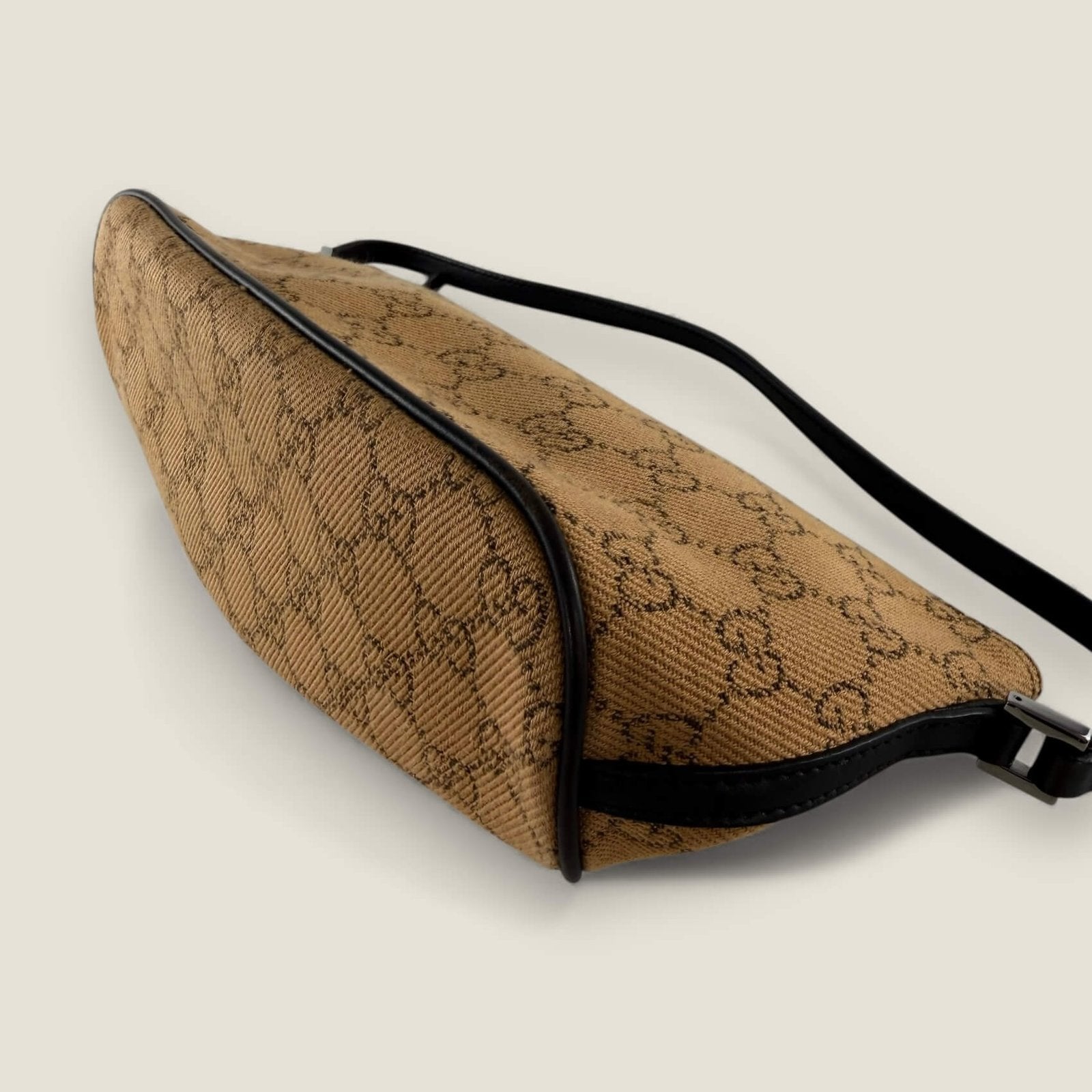 Gucci gg supreme boat bag luxe designer tas