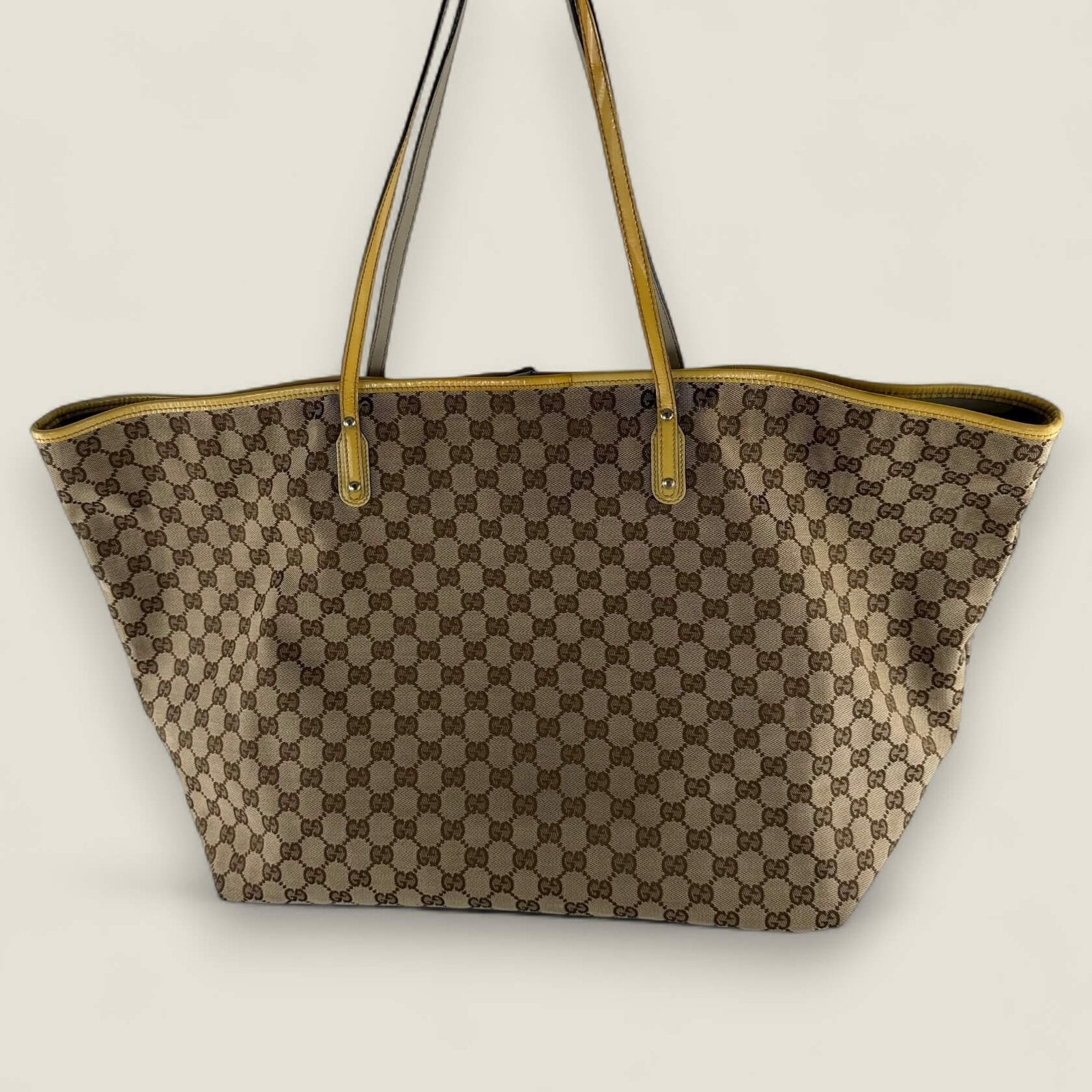 Gucci gg supreme monogram pug dog tote achterkant