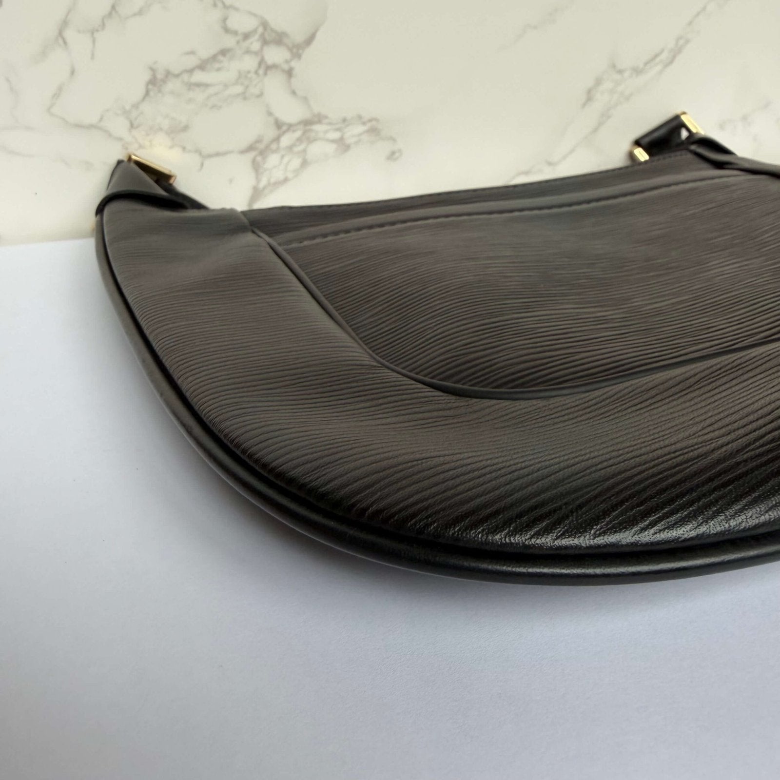 Hoekjes pre-owned Louis Vuitton Matsy schoudertas zwart