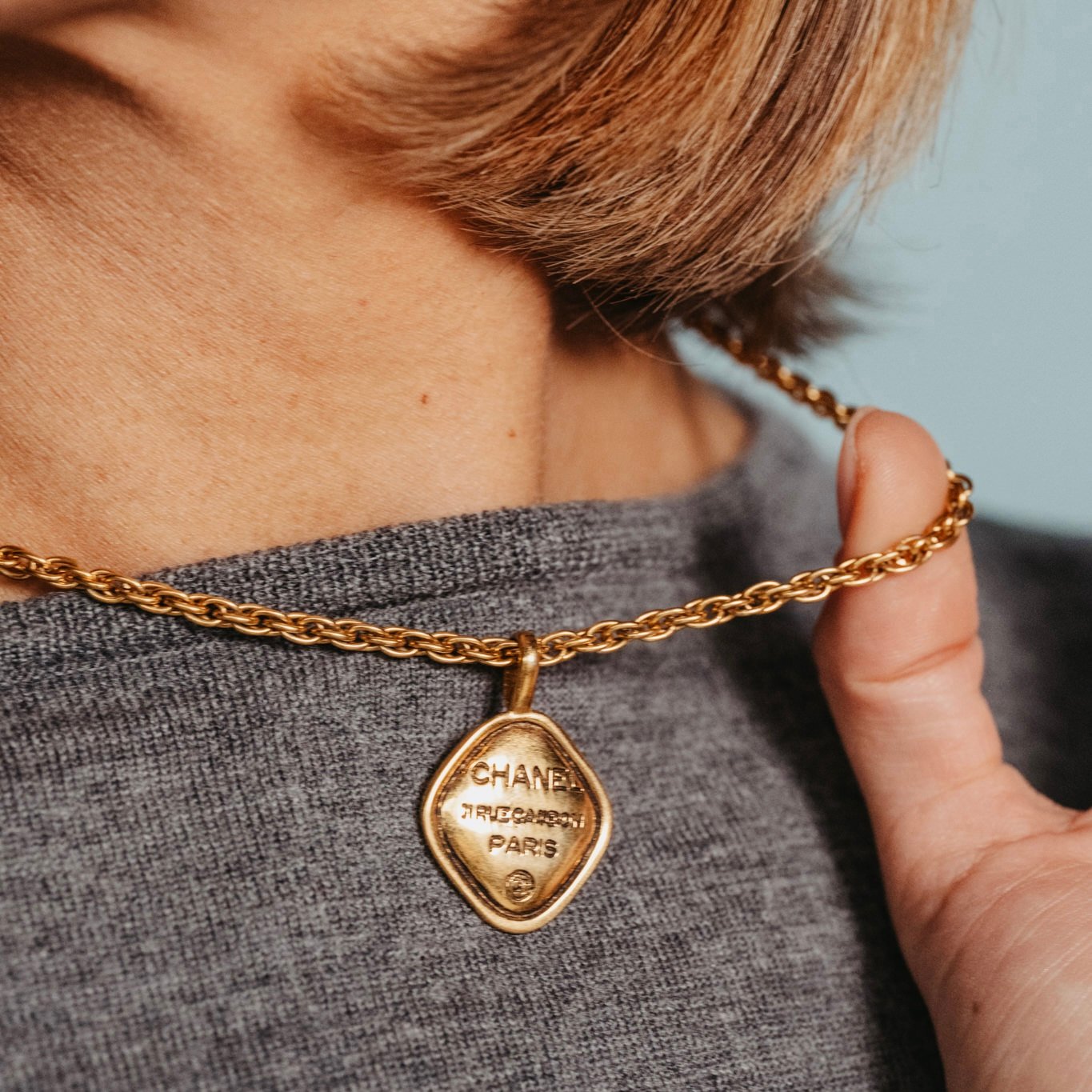 Chanel vintage 31 Rue Cambon necklace