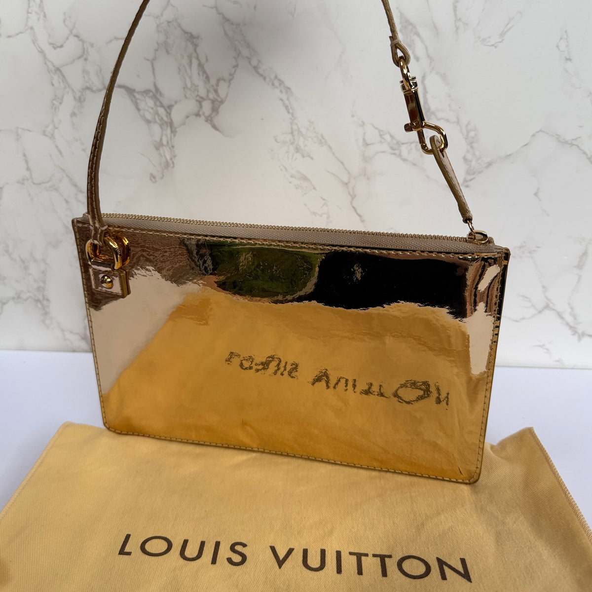 Louis Vuitton miroir pochette accessoires