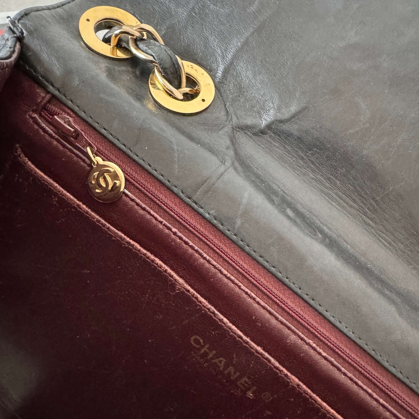 Chanel vintage jumbo
