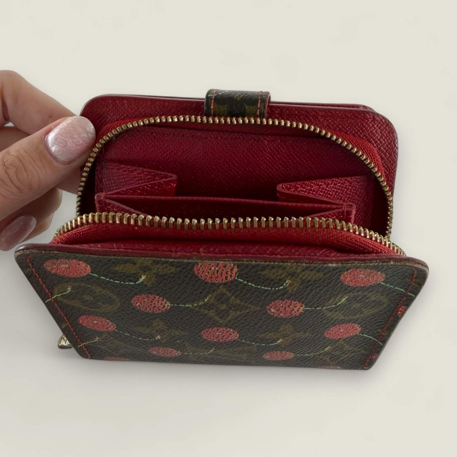 LV Takashi Murakami wallet Cherry Monogram tweedehands