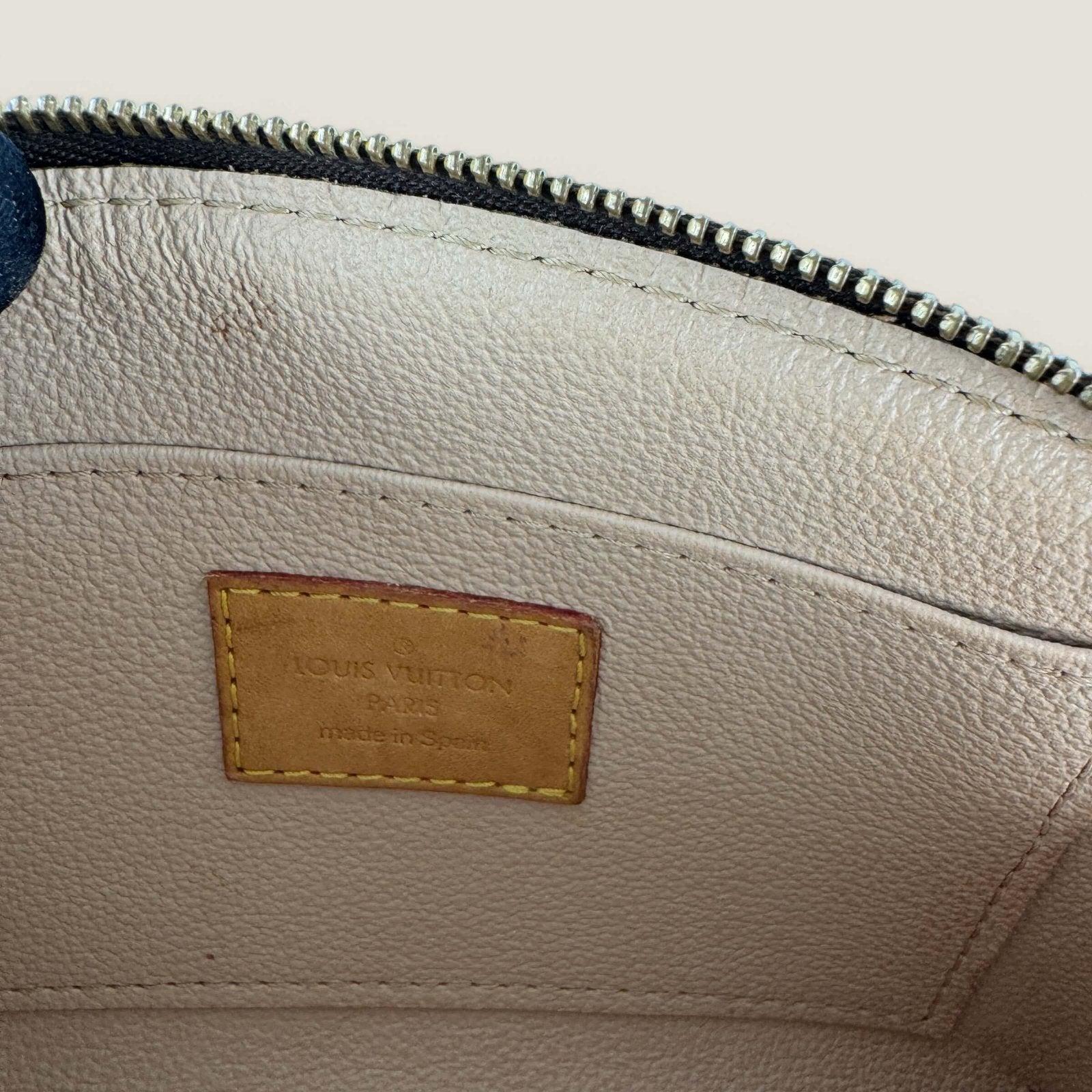 Louis Vuitton cosmetic pouch PM monogram