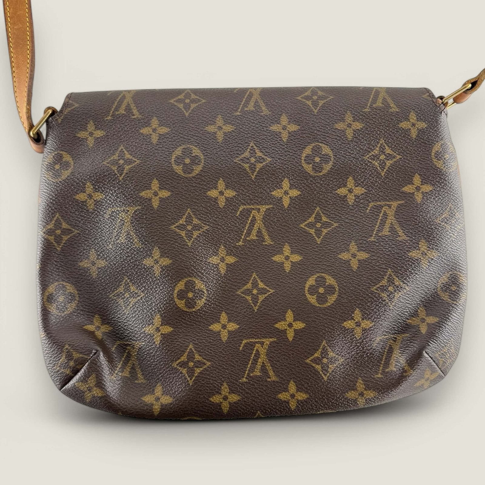 Louis Vuitton monogram canvas shoulder bag Musette Tango