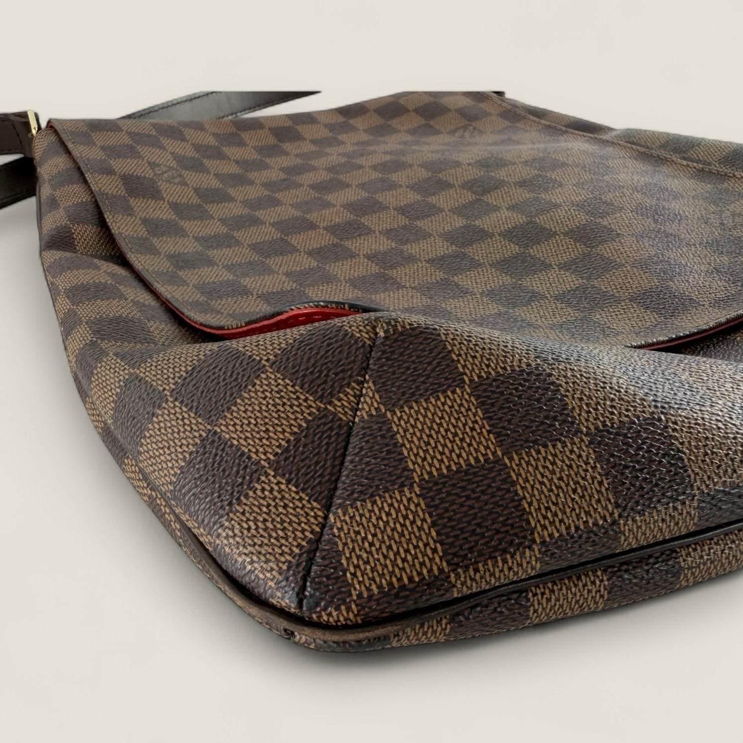 Louis Vuitton musette salsa damier ebene detail canvas