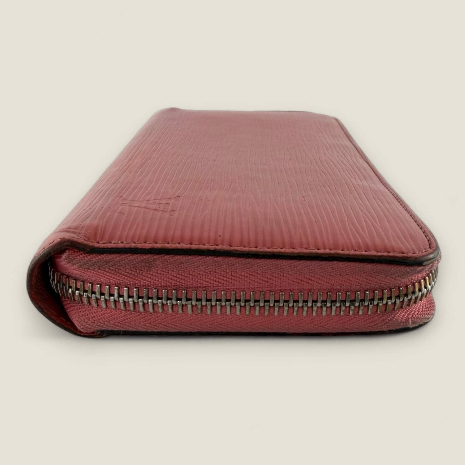 Louis Vuitton portemonnee tweedehands roze epi leer