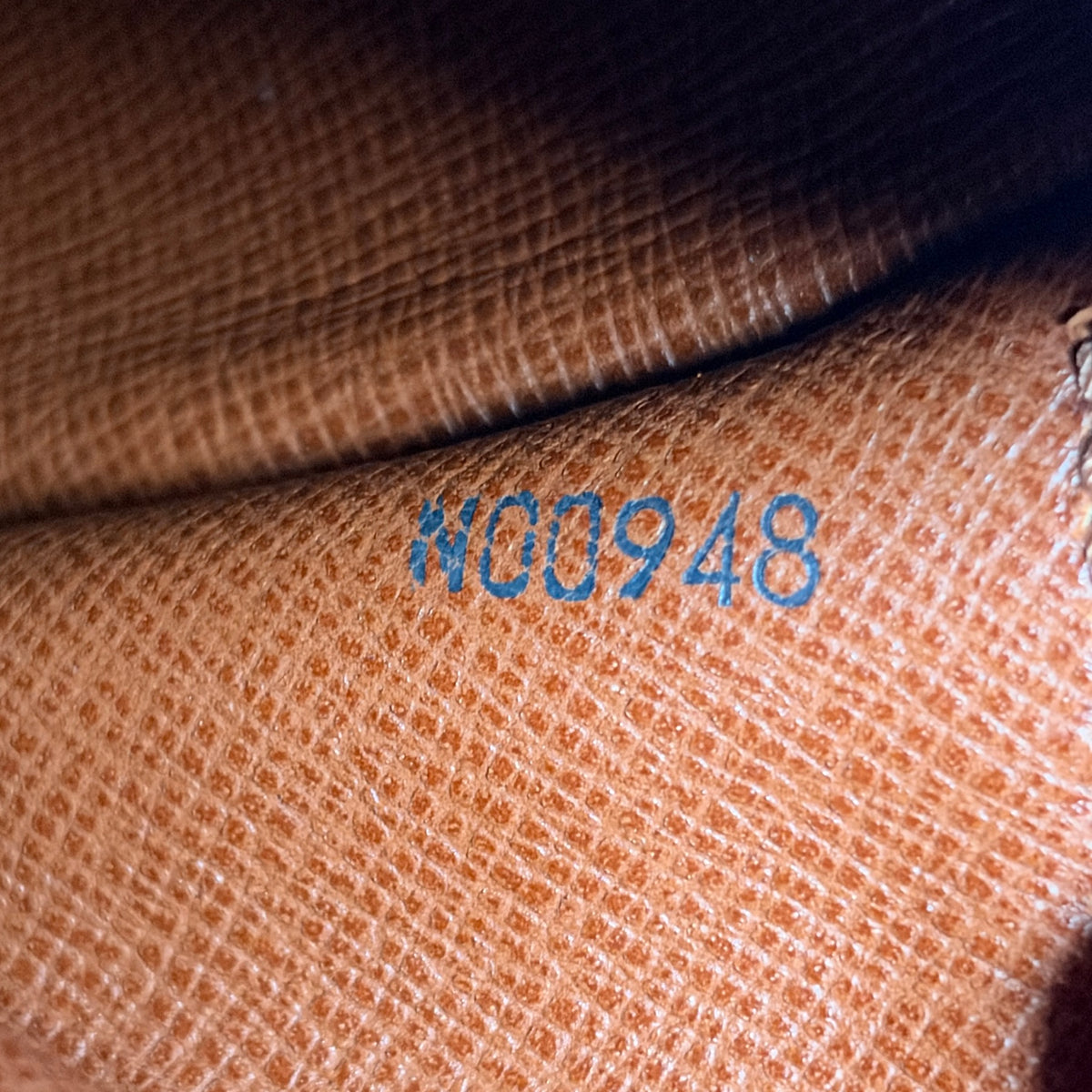 Louis Vuitton Papillon date code