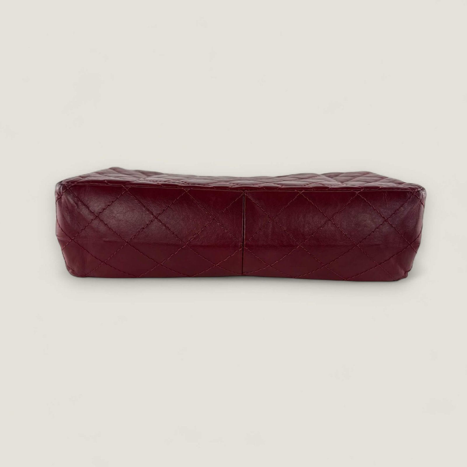 Onderkant Chanel schoudertas rood