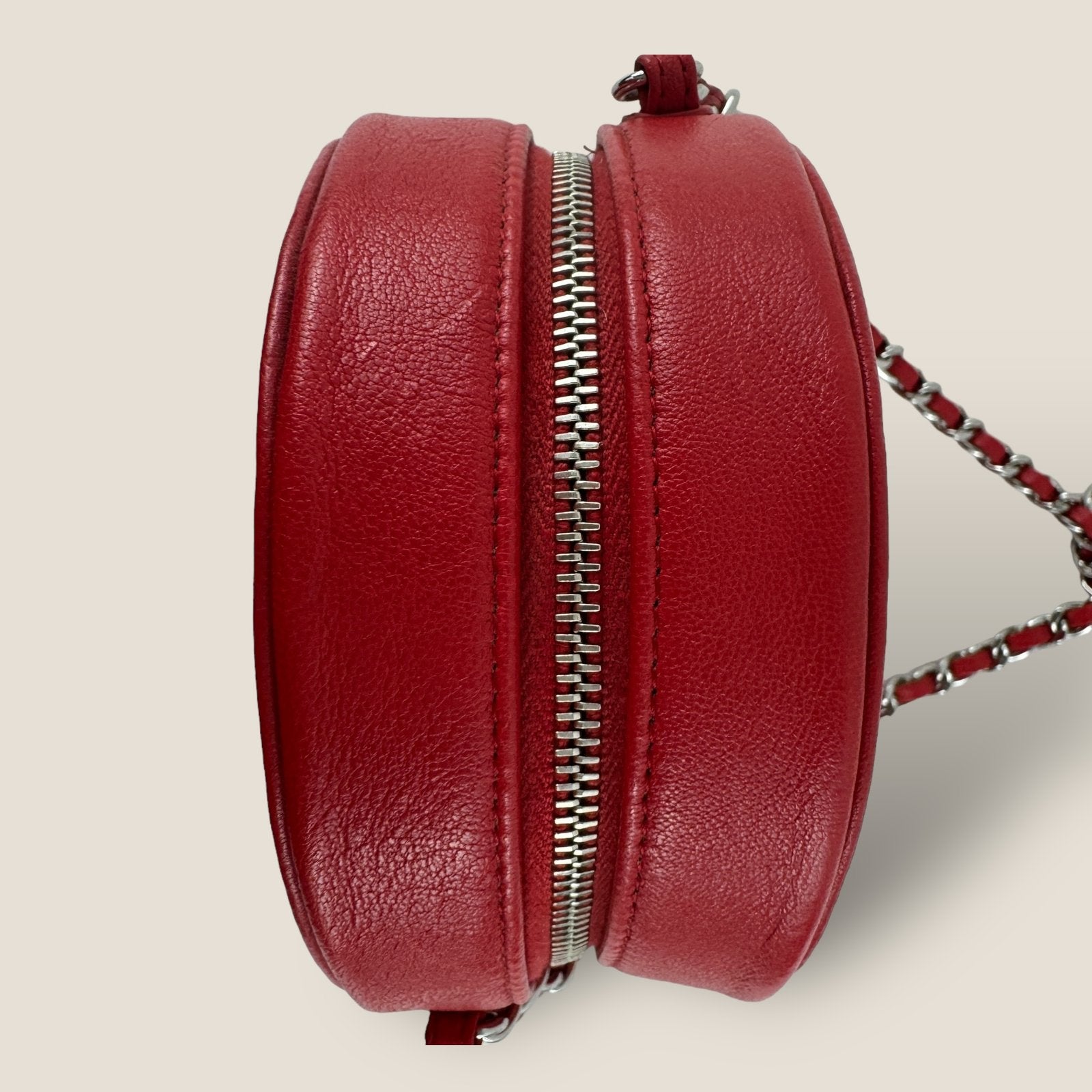 Pre-owned Chanel round mini crossbody bag red Camelia embossed