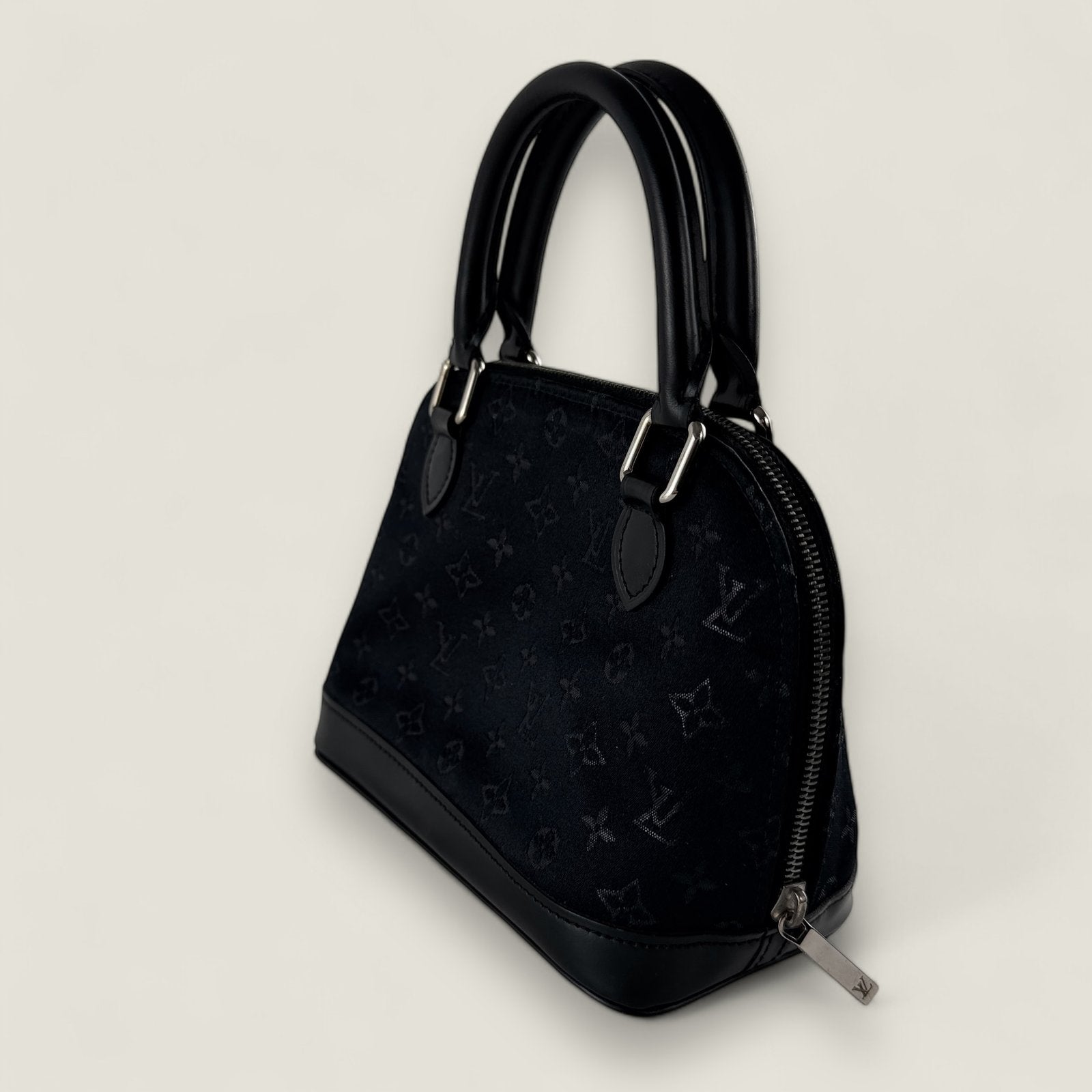Louis Vuitton mini Alma
