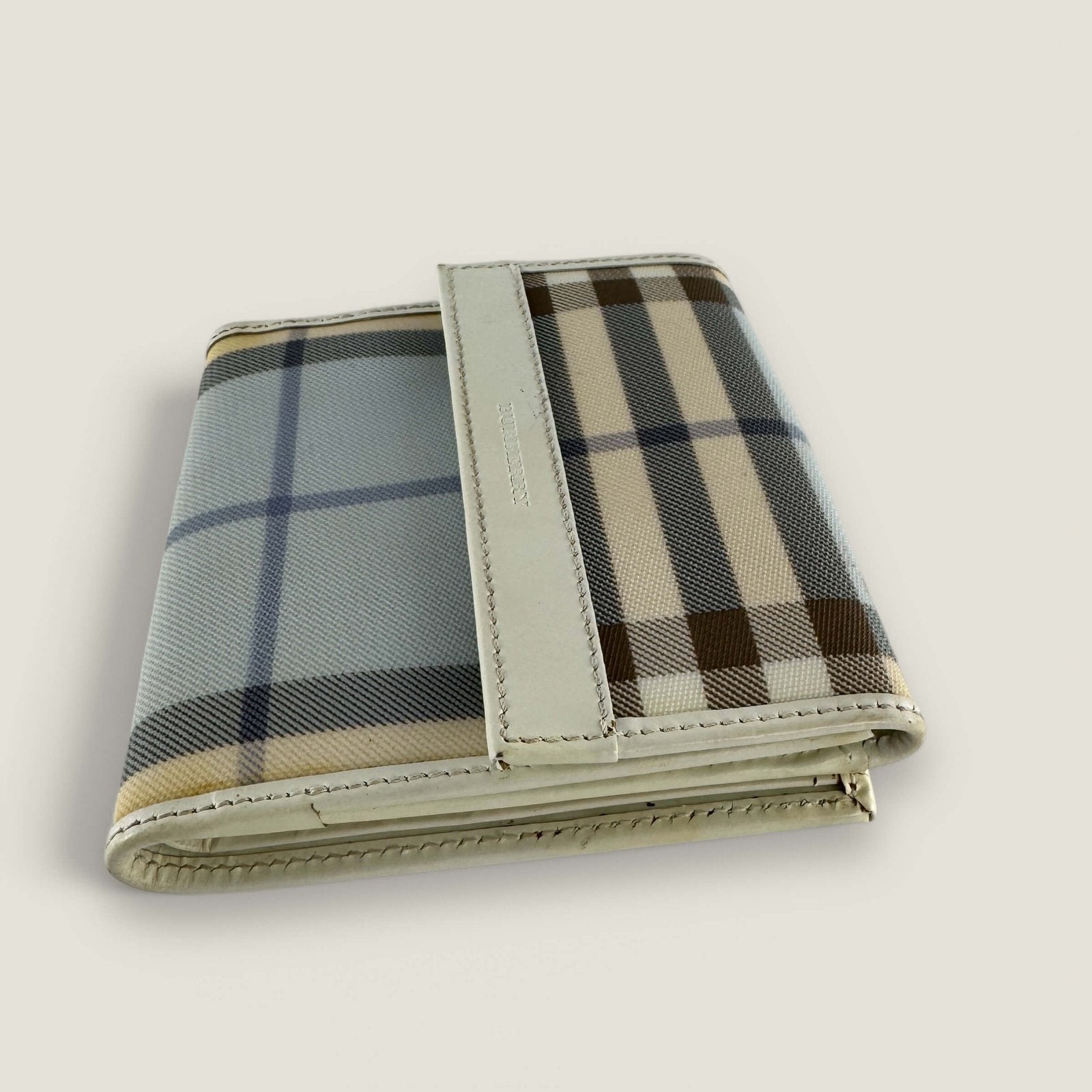 Pre-owned Burberry wallet blue check Nova