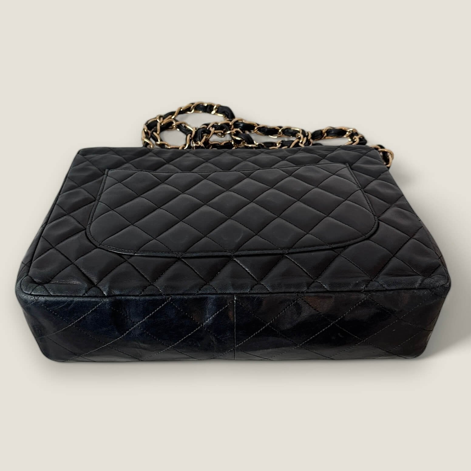Pre-owned Chanel jumbo single flap