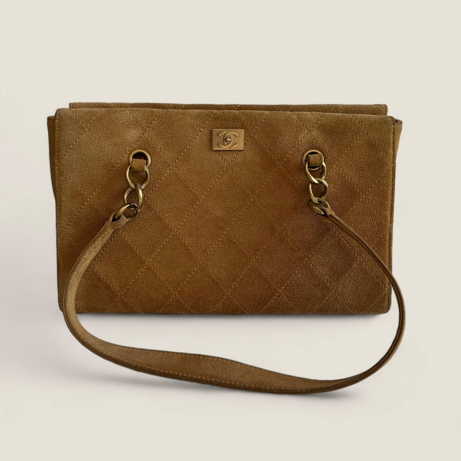 Pre-owned Chanel matelassé suede tote 2002- 2003