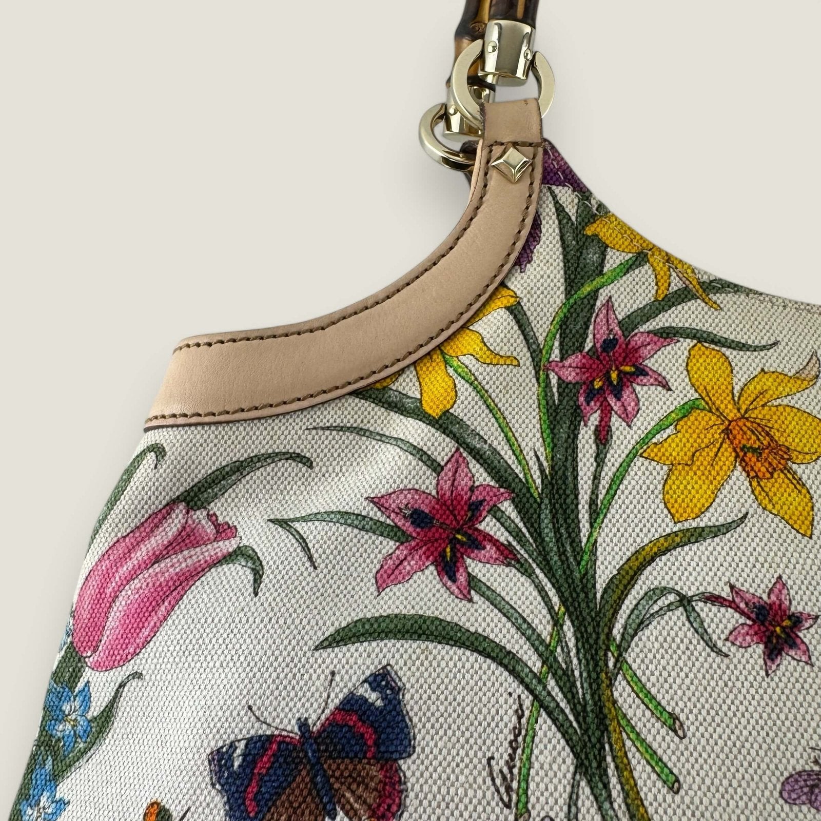Preloved Gucci handbag floral flora print bamboo handles