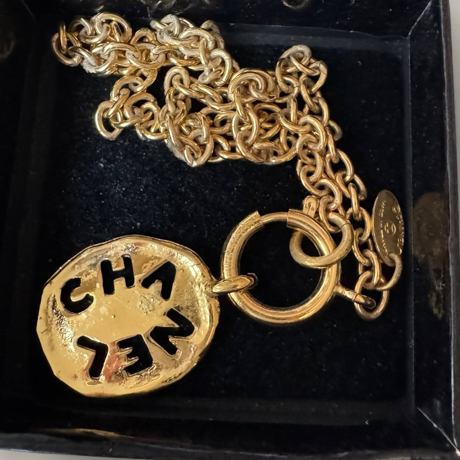 Tweedehands Chanel ketting 24k verguld