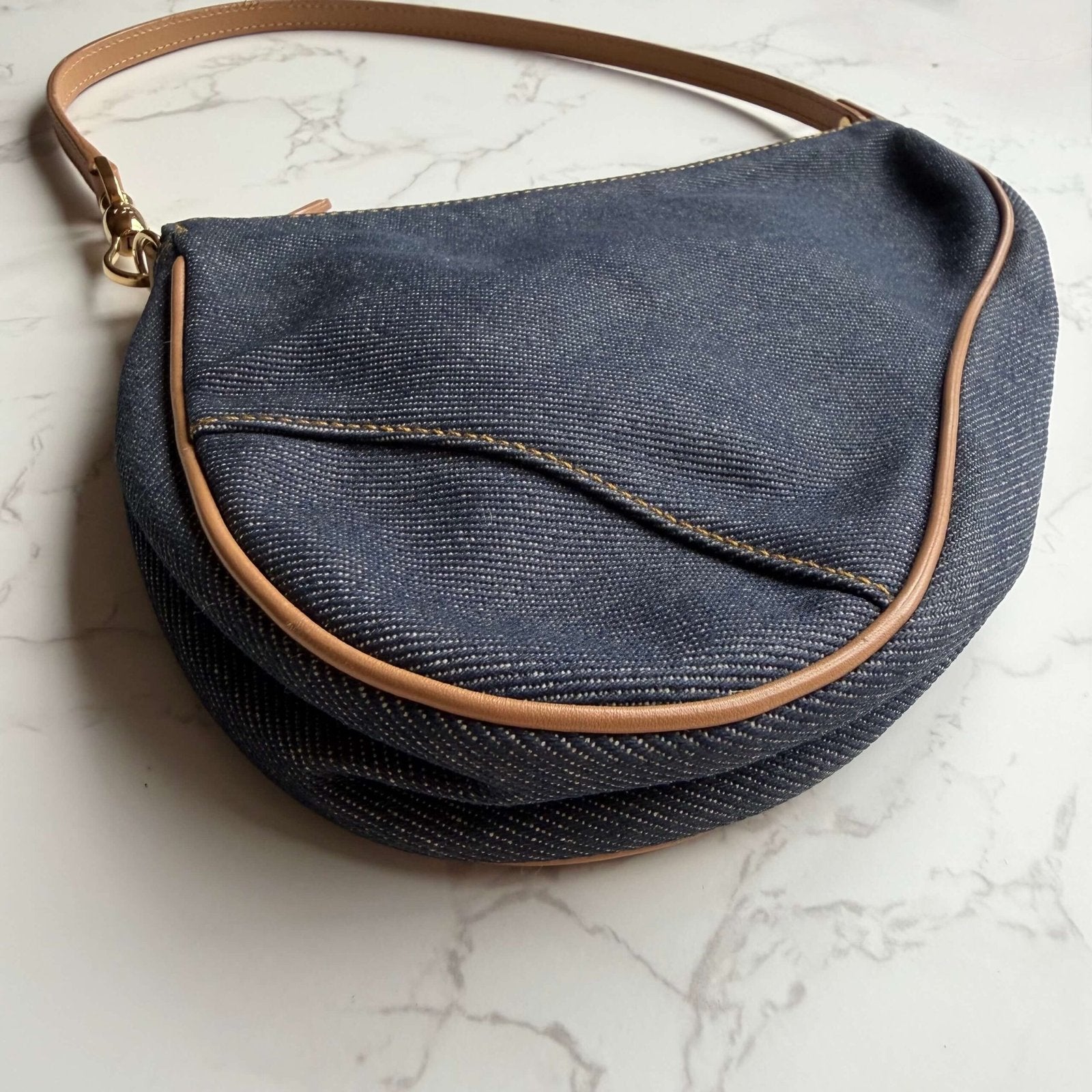 Tweedehands Christian Dior denim saddle pochette