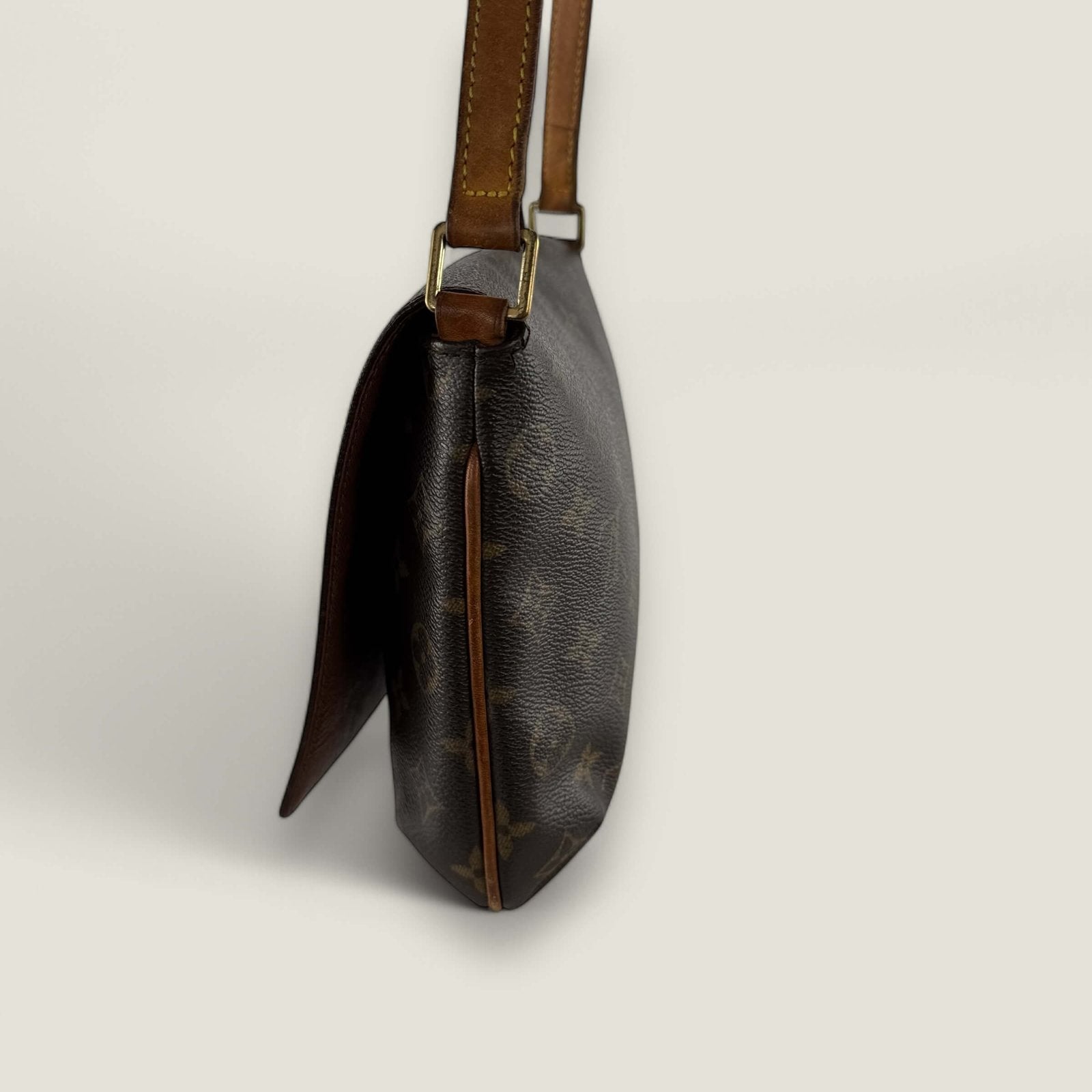 Pre-owned Louis Vuitton Musette Tango bag designer