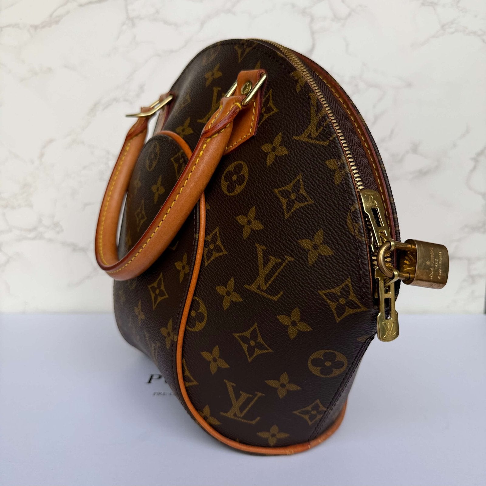Second-hand Louis Vuitton monogram handbag