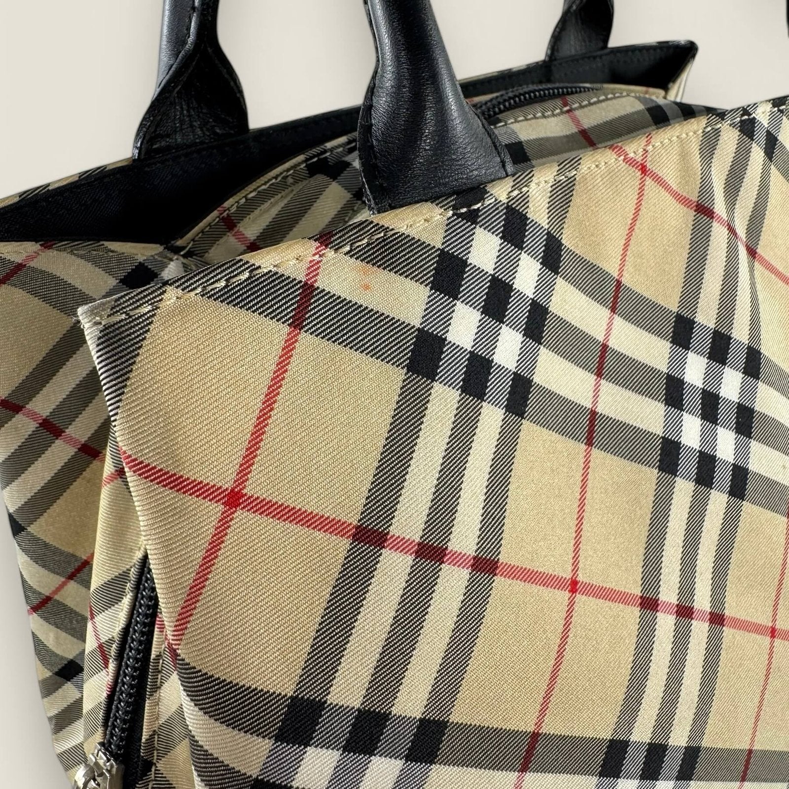 Pre-owned designer bag Burberry
