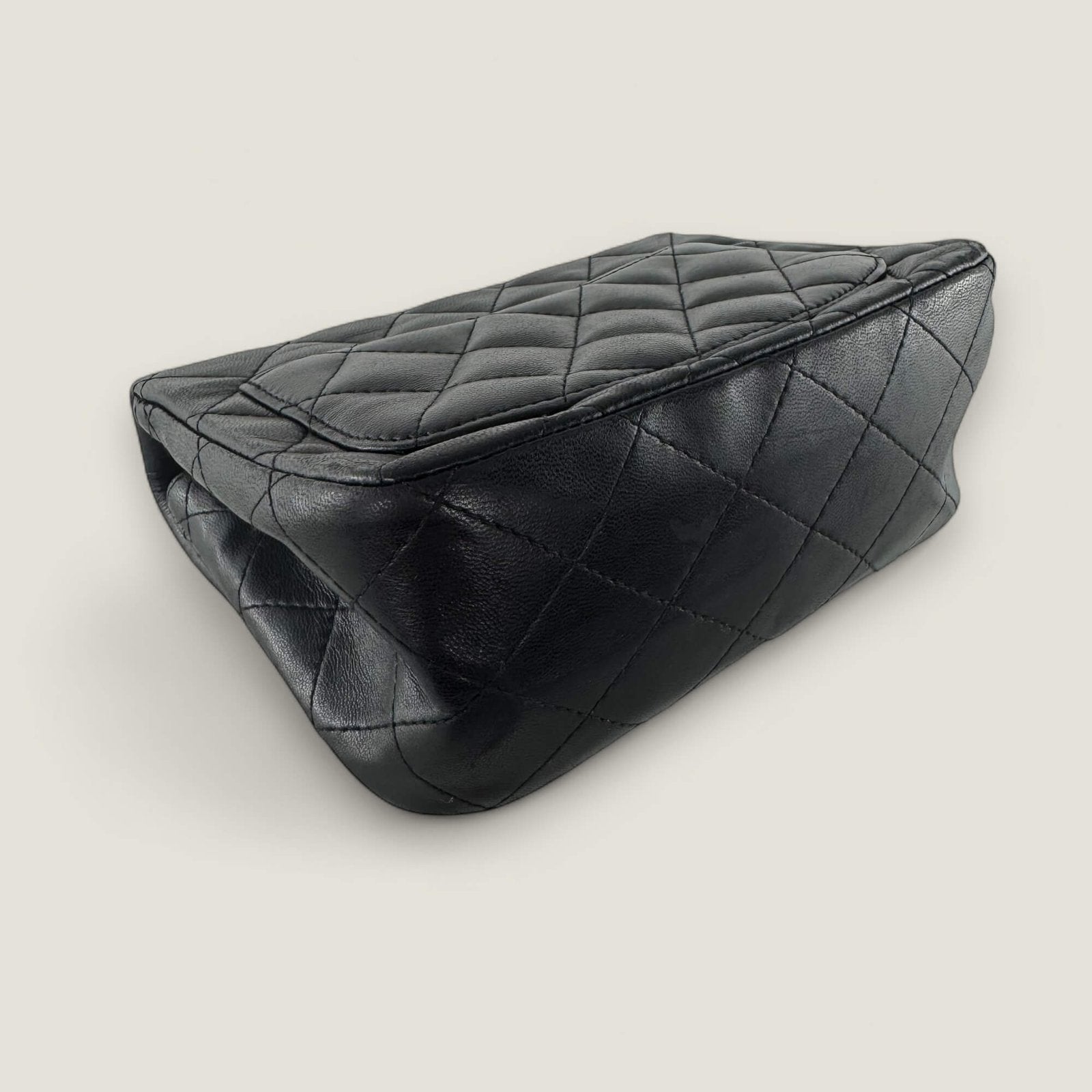 corners original Chanel mini square flap bag
