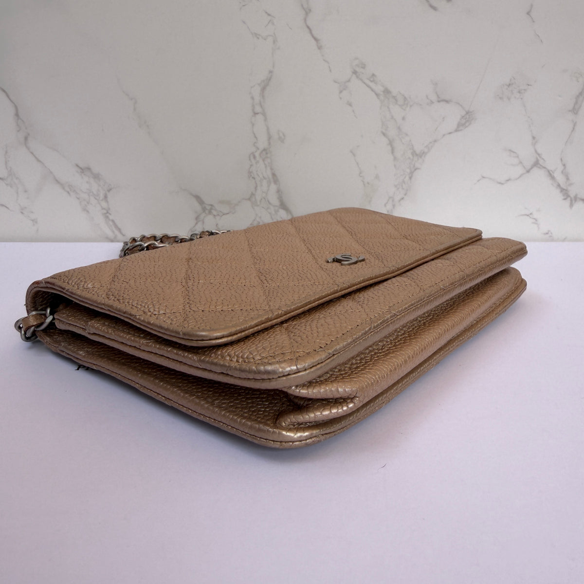 hoekjes Chanel wallet on chain caviar leer gebruikt