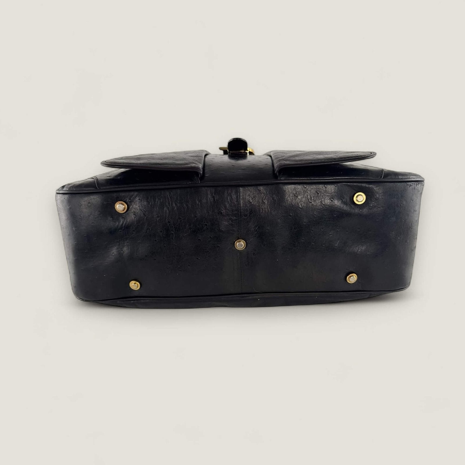 onderkant authentieke Dior tas tweedehands