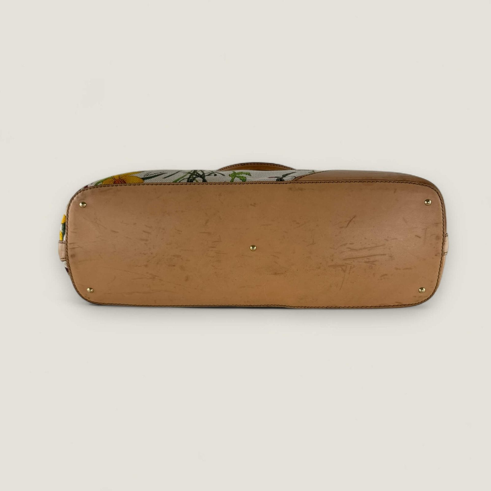 onderkant authentieke Gucci tas