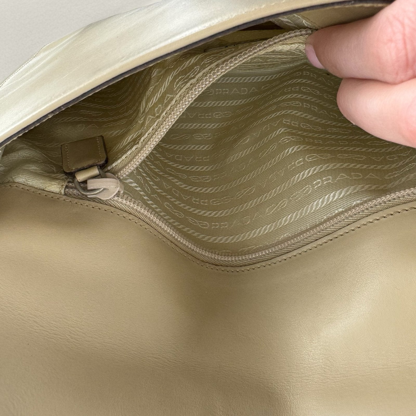 Prada vintage Cleo