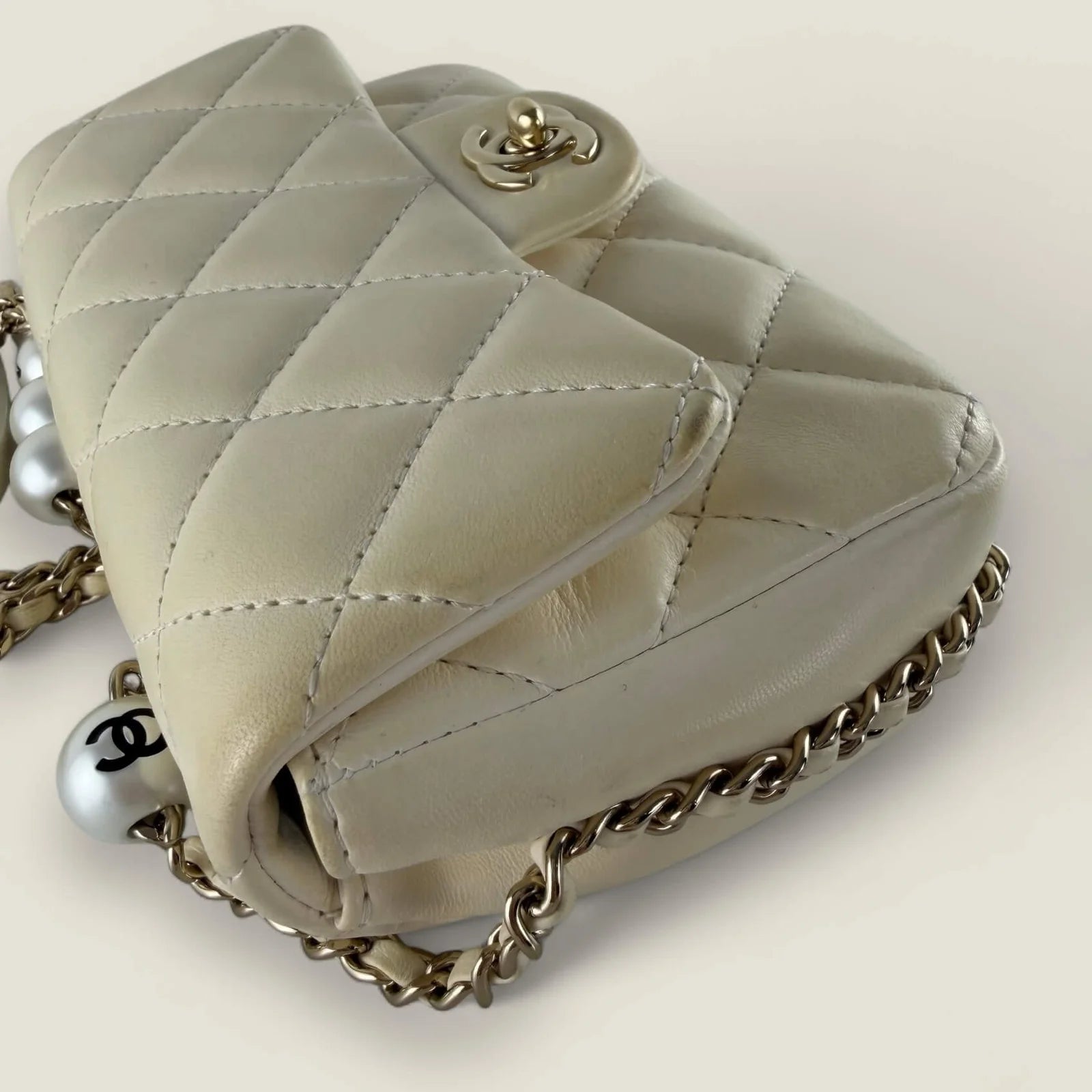 Authentic Chanel shoulder bag 2019