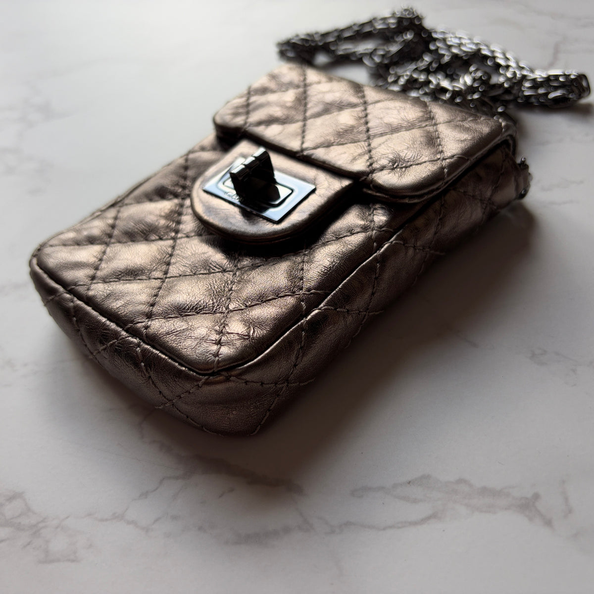 Authentieke Chanel mini crossbody flap hoekjes