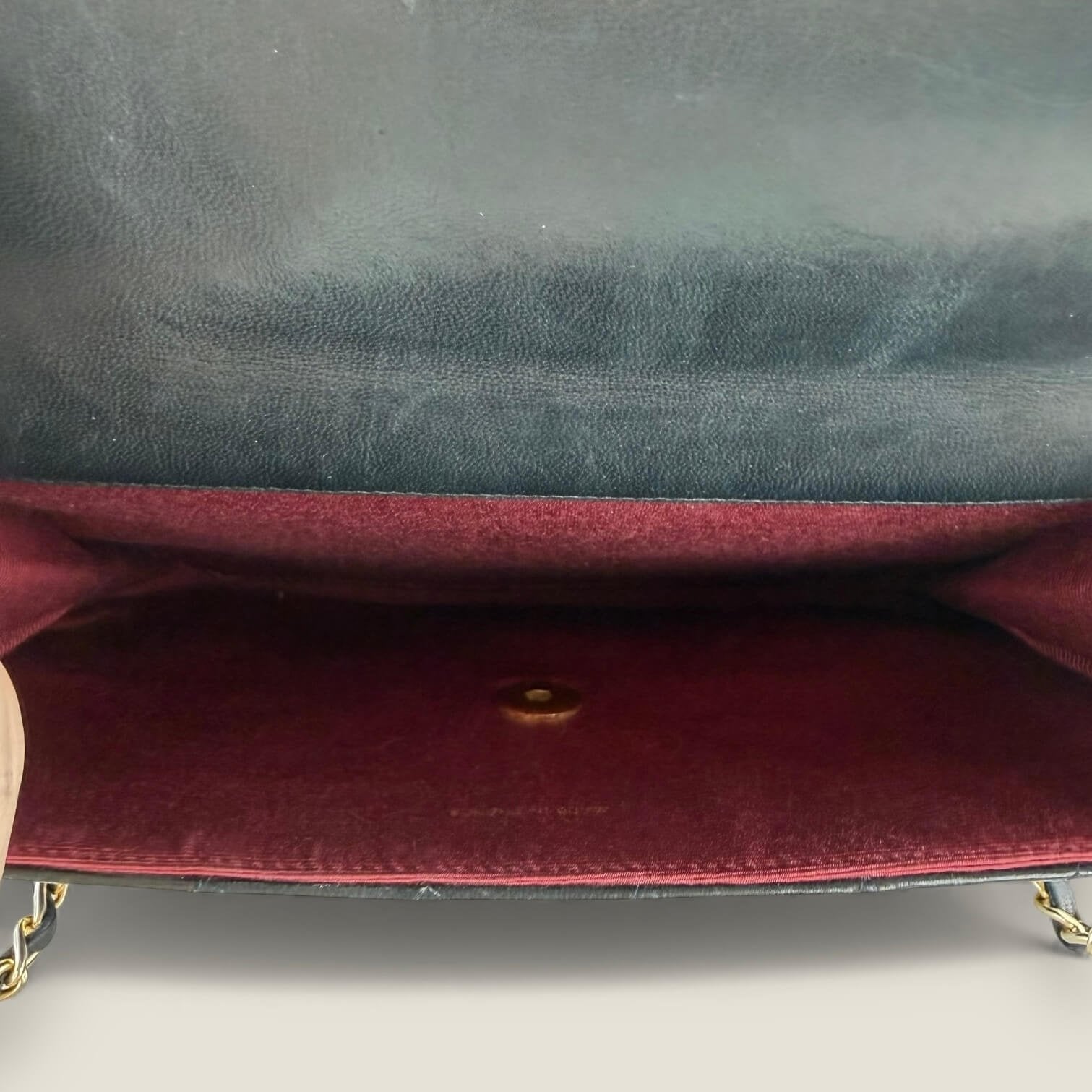 Inside Chanel vintage shoulder bag pre-owned