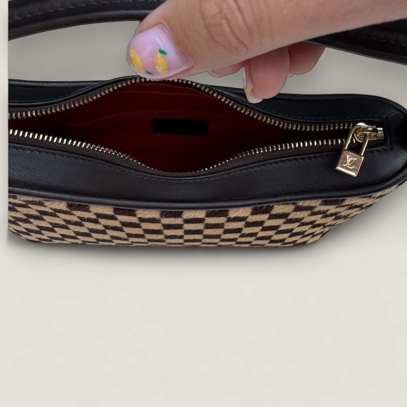 Binnenkant Louis Vuitton tas