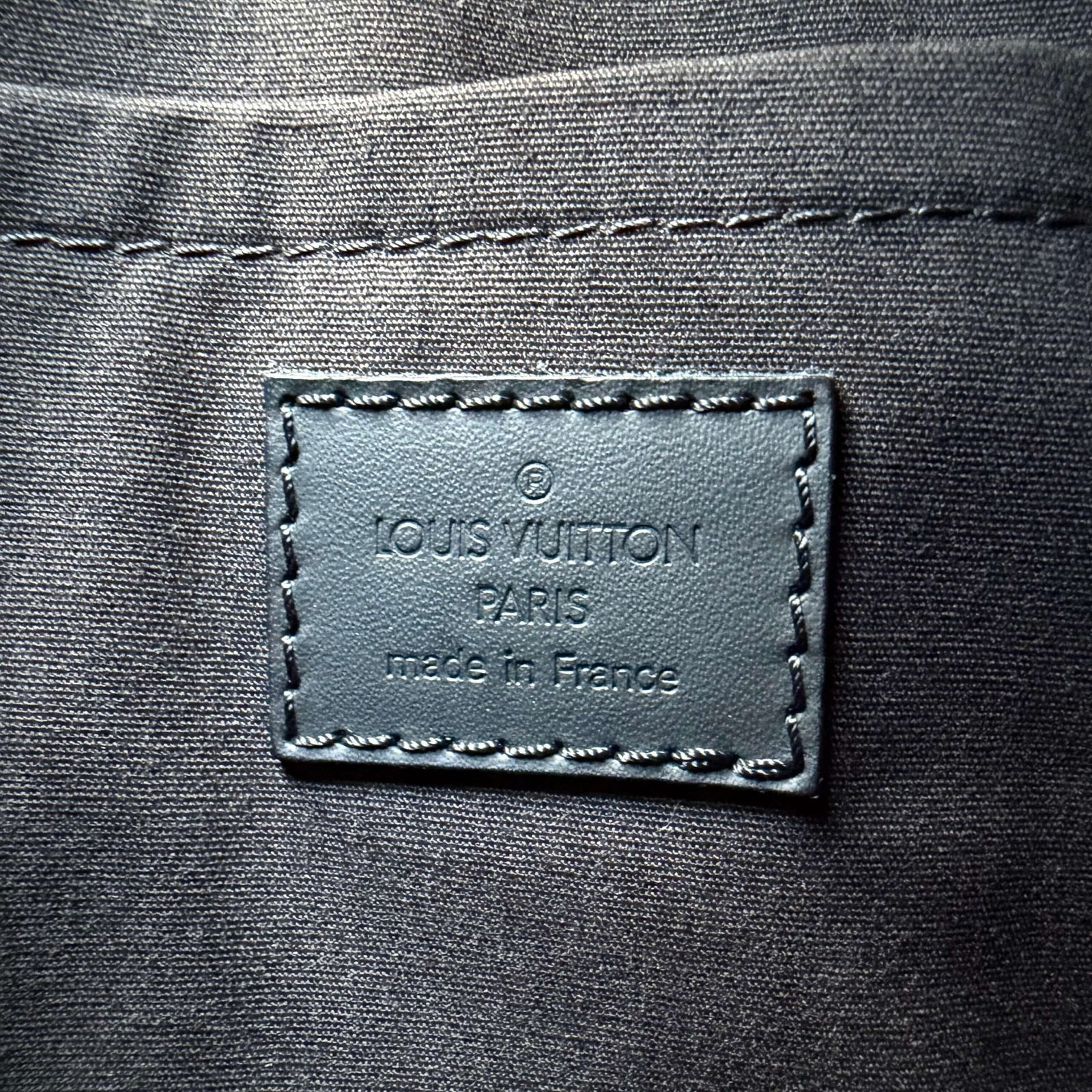 Interior authentic Louis Vuitton Matsy shoulder bag black