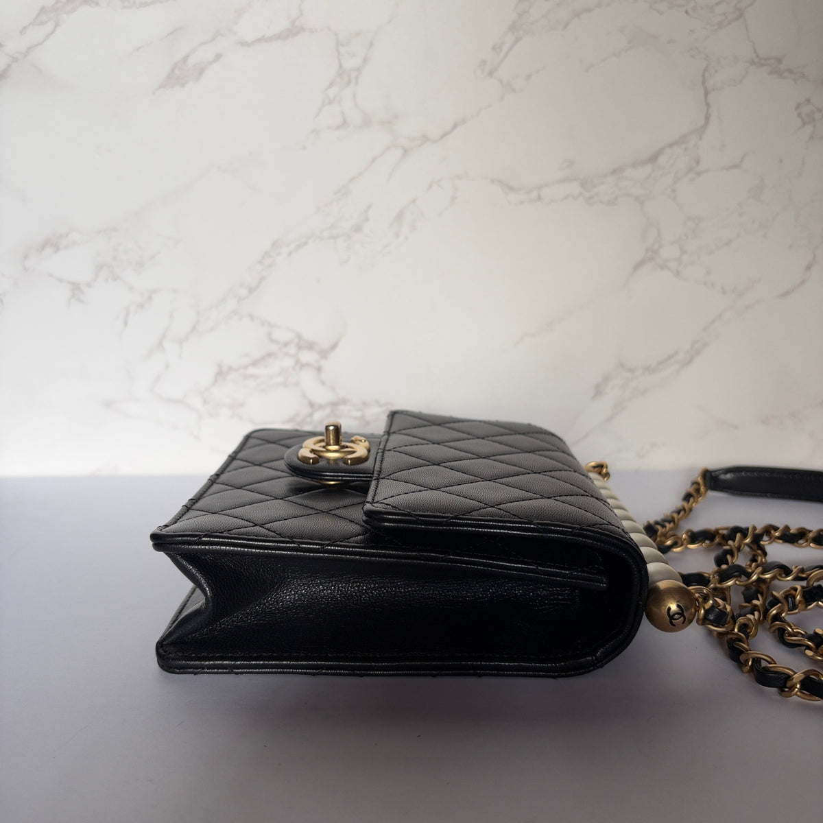 CHANEL Lambskin Quilted Chic Pearls Flap Black