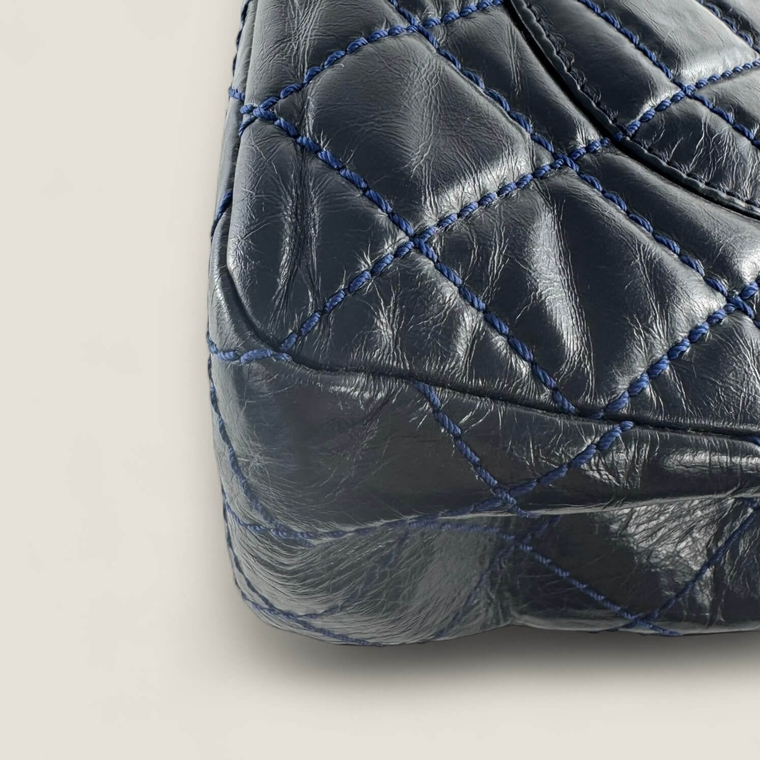 Chanel 227 Reissue 2.55 schoudertas hoekjes